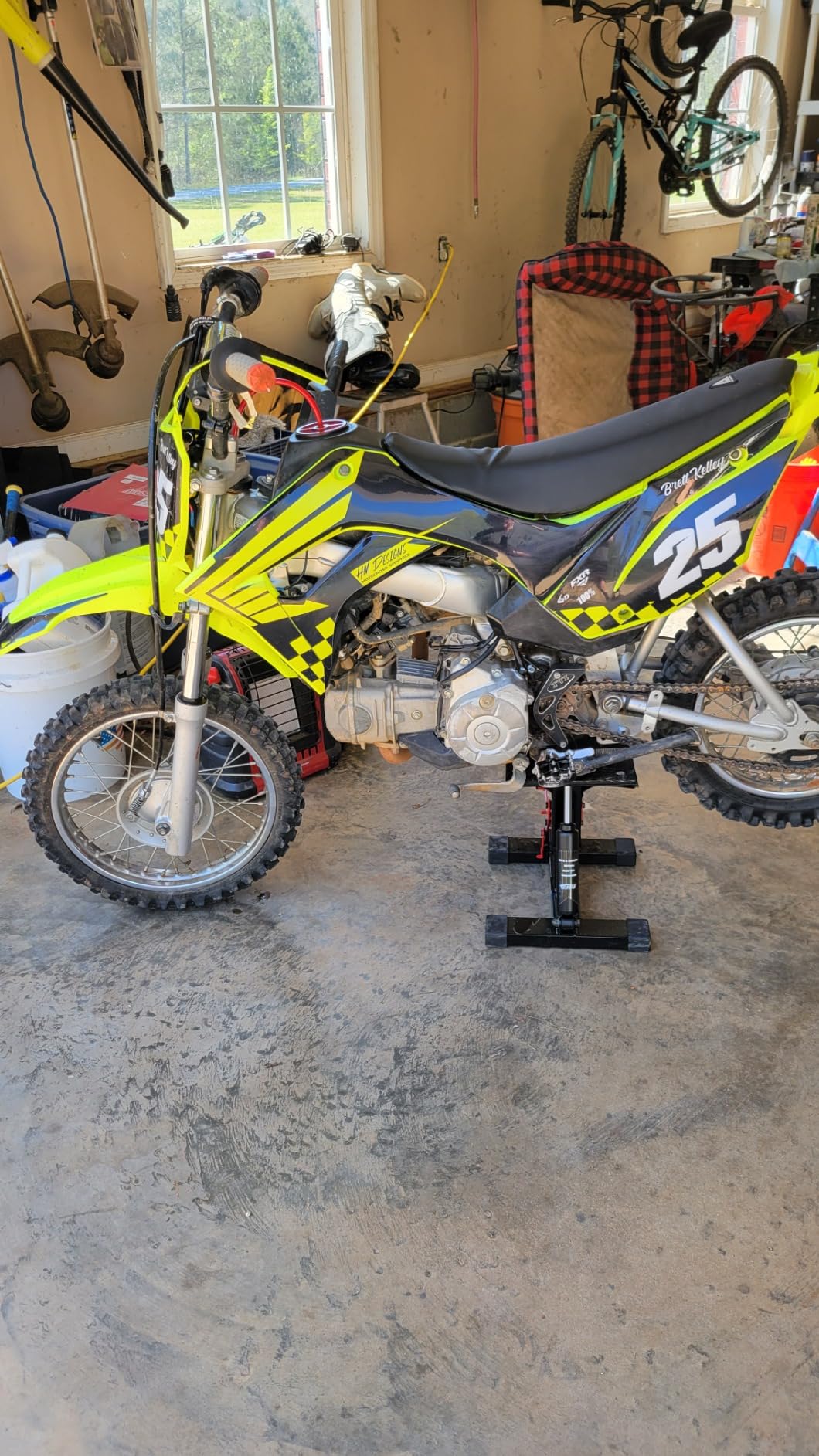 Hydraulic Dirt Bike Stand 1000lbs for Motorcycle Maintenance Oil Change customer photo 2