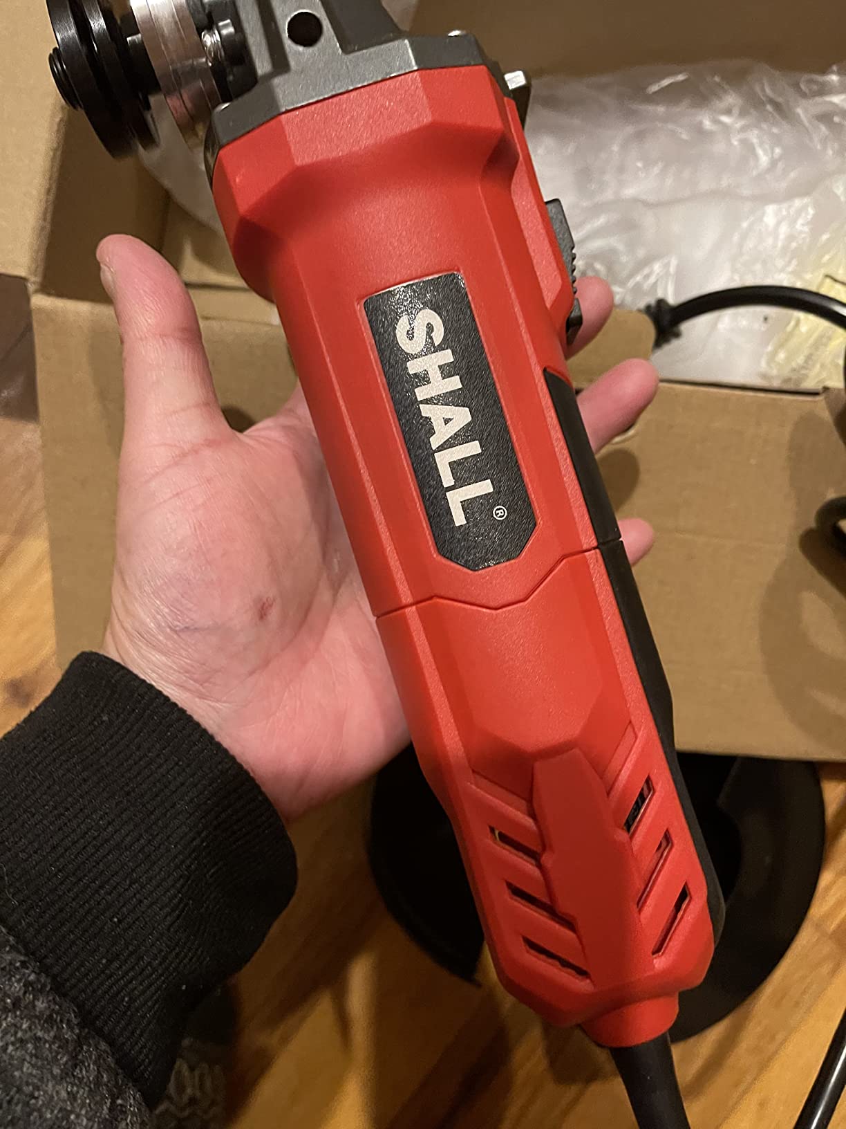 7.5Amp 4-1/2 Inch 12000 RPM Angle Grinder with 2 Guards, 3 Cutting Wheels, 3 Discs, Non-Slip Handle customer photo 1