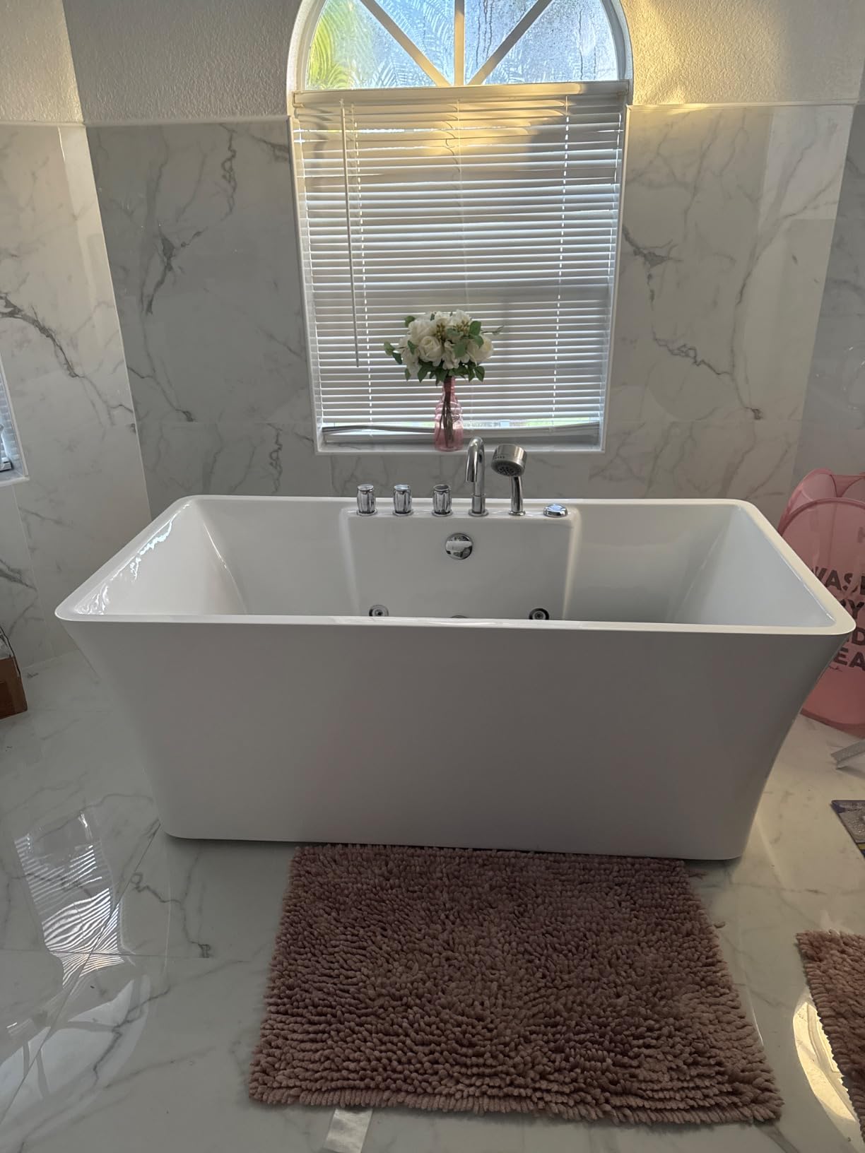 Empava 59-Inch White Freestanding Whirlpool Bathtub Rectangular with 8 Hydromassage Adjustable Water Jets customer photo 2