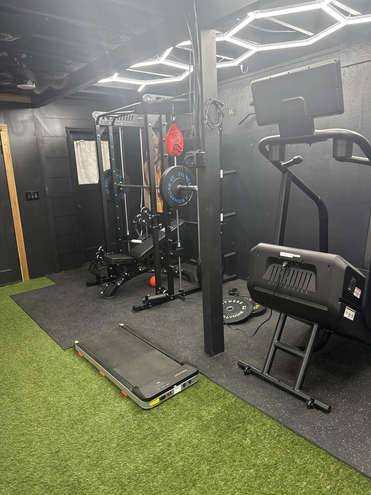 SUPERJARE 0.56'' Thick 48 Sq Ft Rubber Top Gym Flooring for Home Gym customer photo 1