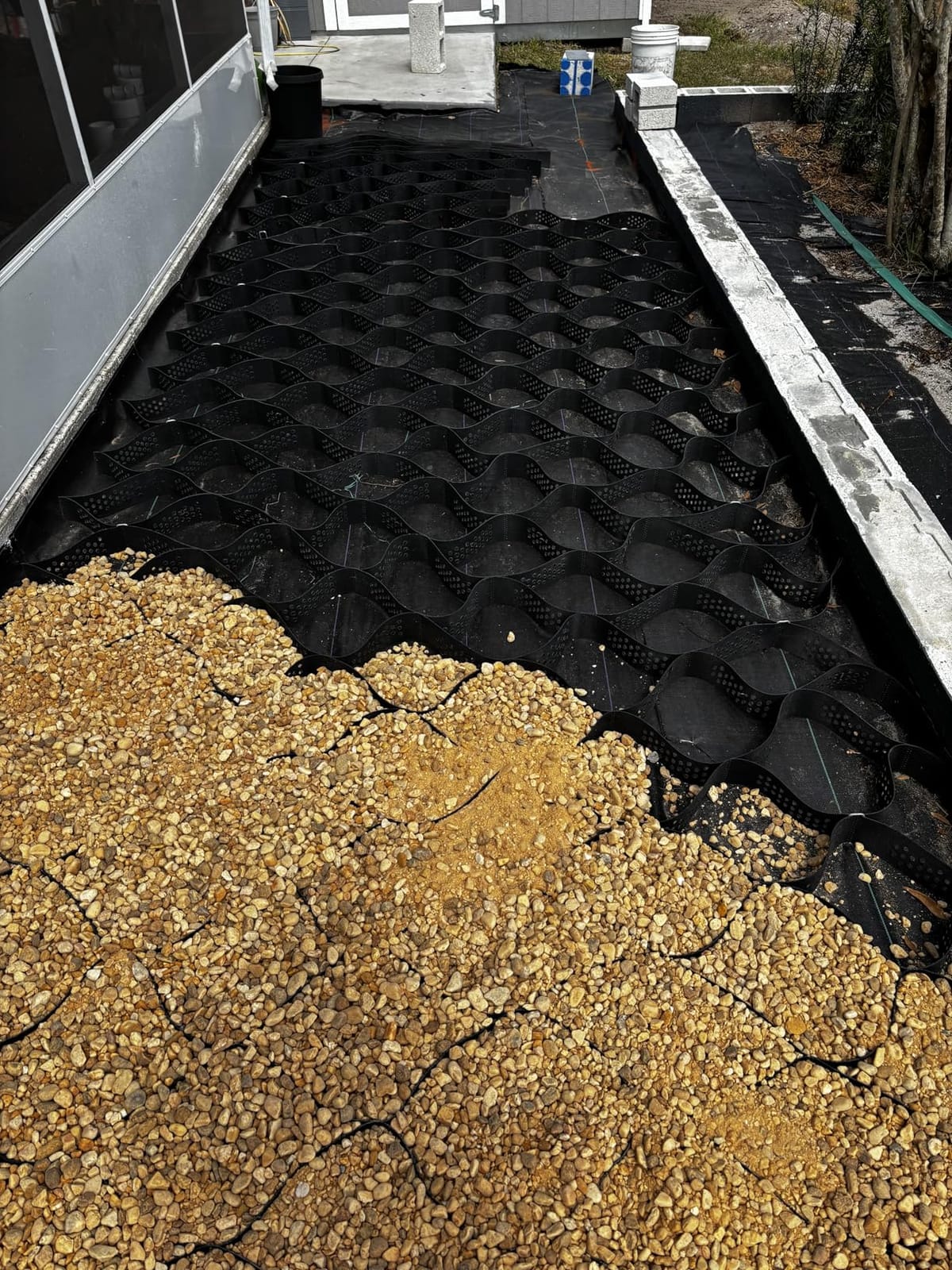 VEVOR Ground Grid 27 ft x 4 ft, 1885 lbs per Sq Ft Load Geo Grid, 2