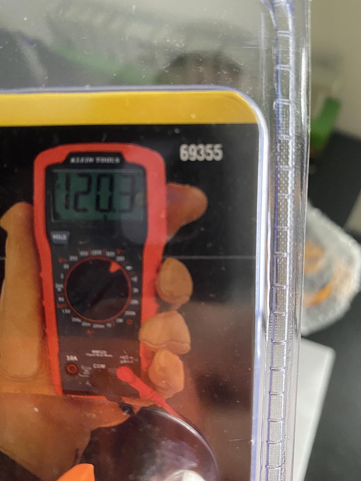 Klein Tools 69355 Digital Multimeter Premium Electrical Test Kit with Non-Contact Voltage Tester, Receptacle Tester, Test Leads customer photo 2