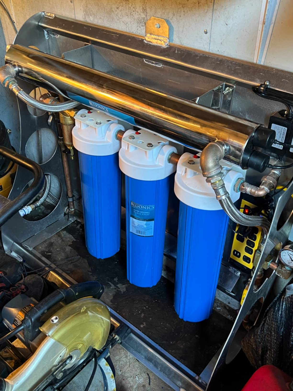 Bluonics 110w Complete Well Water Filter System with a pre-Filter, Extra Filter Set and 2 uv Bulbs, 4-Stage Filtration with uv Water Treatment, Triple 20 x 4.5 Sediment and Carbon Filters, 24 gpm customer photo 1