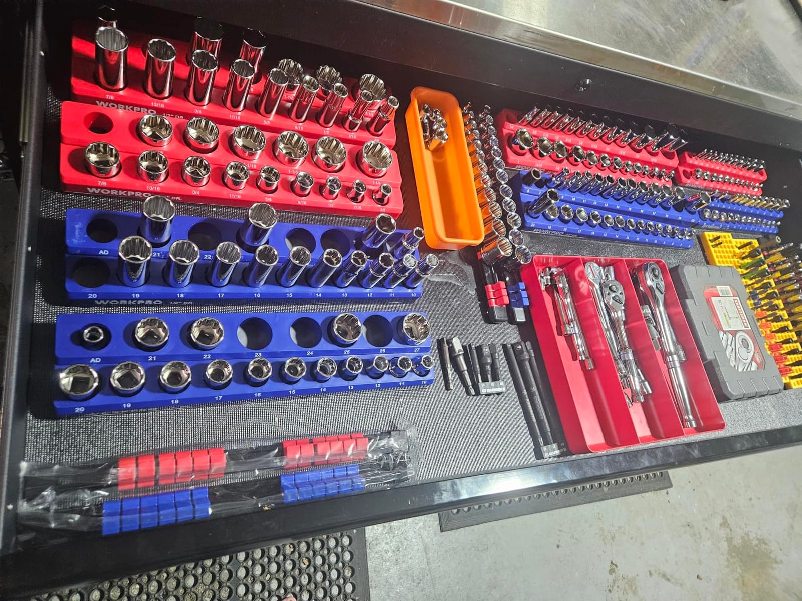 WORKPRO Magnetic Socket Organizer Set, 6-Piece Metric SAE Socket Holder Set customer photo 1