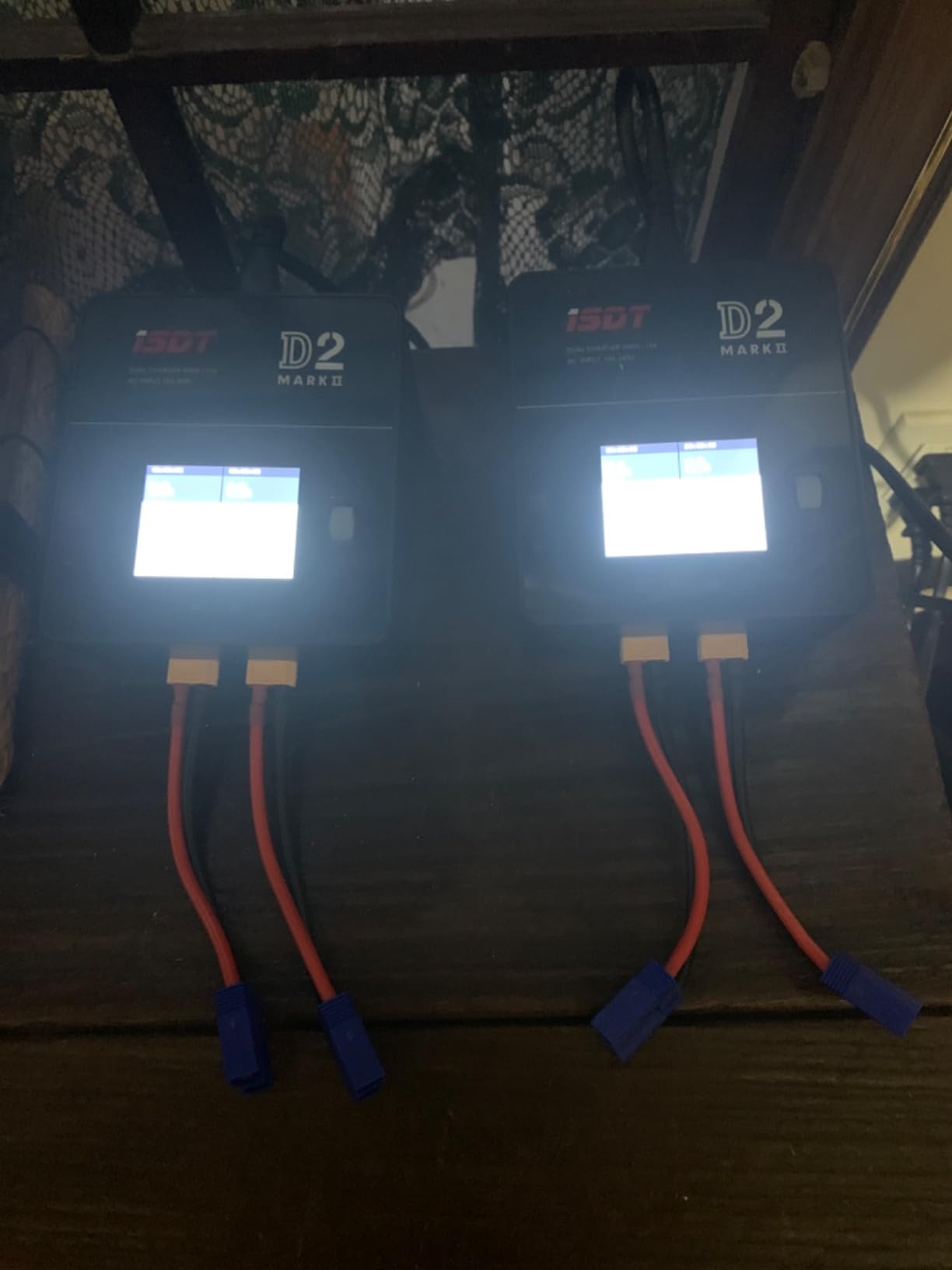 ISDT lipo Battery Charger D2 MK2 with AC 2x200W Dual Output Mode,Hobby Smart Lipo Charger Discharger for 1-6S Li-ion Life NiCd NiMH LiHV PB Smart Battery customer photo 1