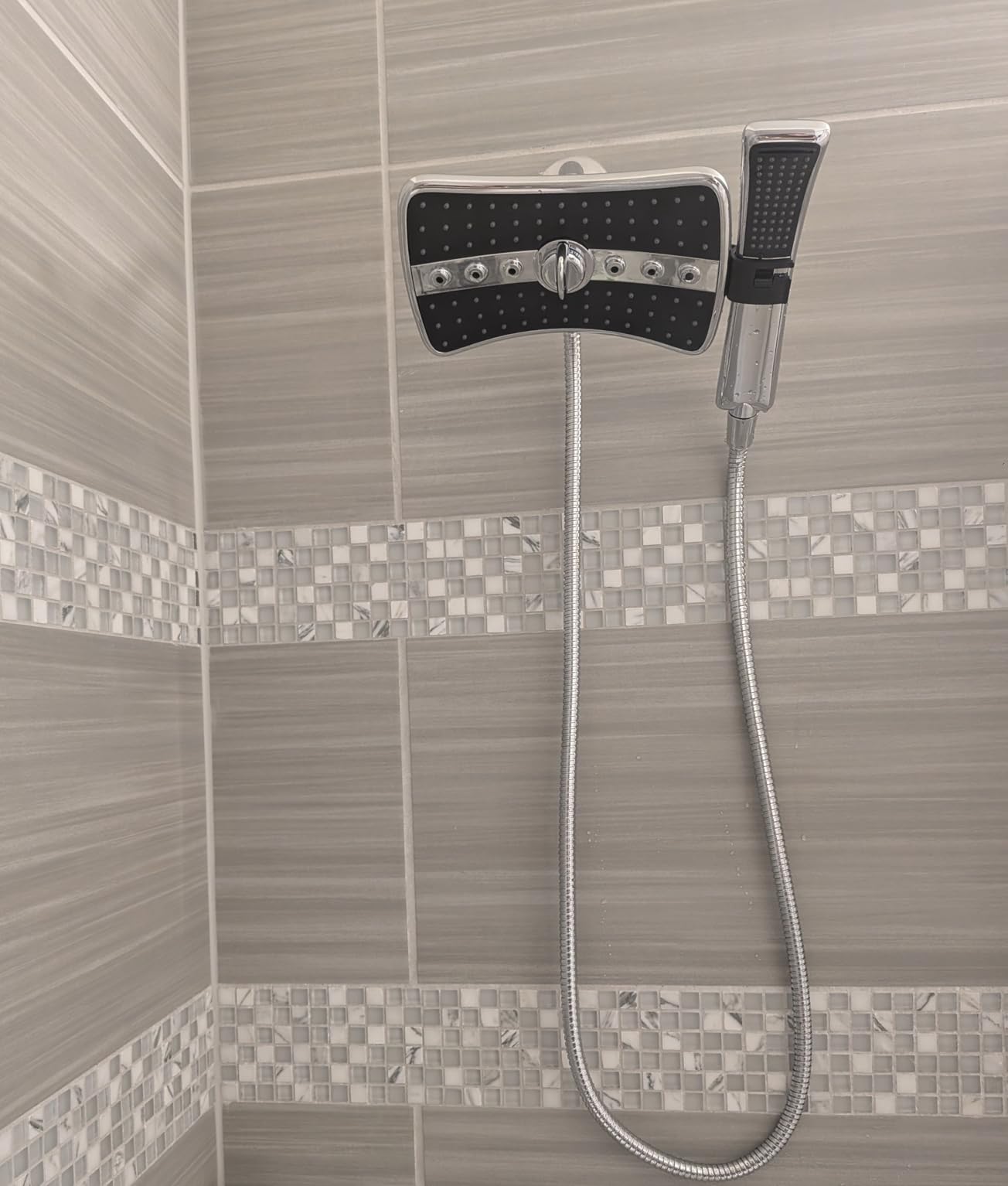 BRIGHT SHOWERS High Pressure Dual Shower Head Combo, Handheld Showerhead Rainfall Shower Head Combo with Black Face, 60 Inch Long Stainless Steel Shower Hose, Chrome customer photo 1