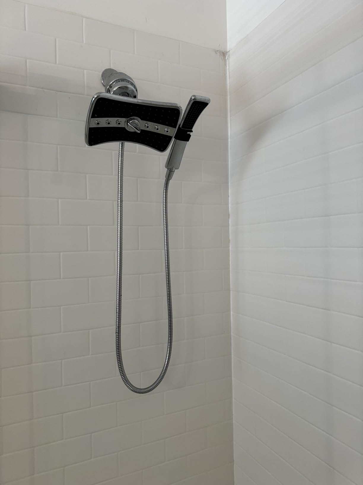 BRIGHT SHOWERS High Pressure Dual Shower Head Combo, Handheld Showerhead Rainfall Shower Head Combo with Black Face, 60 Inch Long Stainless Steel Shower Hose, Chrome customer photo 2