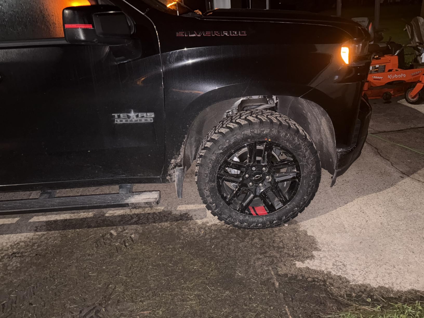 Atturo Trail Blade M/T LT35X12.50R18 123Q Mud Terrain E (10 Ply) Tire customer photo 1