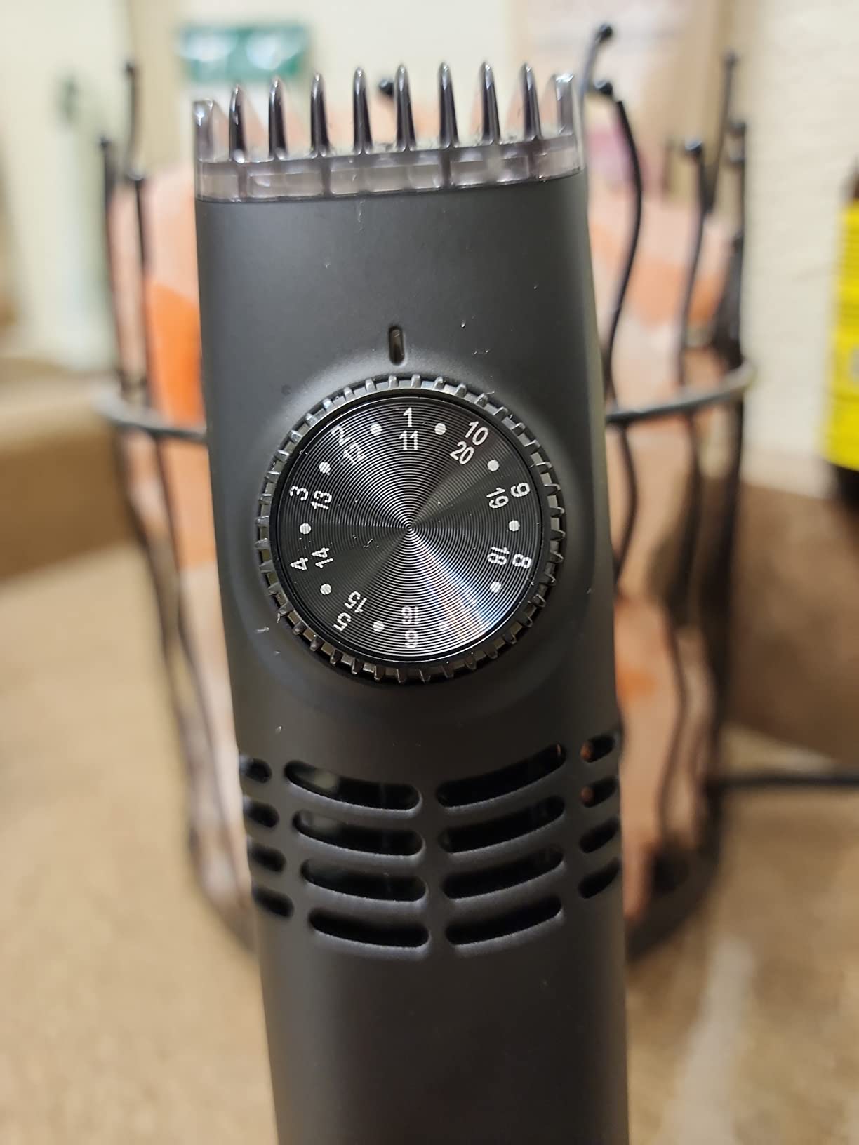 Vacutrim Cordless Mens Beard Trimmer, Rechargeable Electric Shaver with 20 Trim Setting Calibration Dial and Built-in Vacuum for Mustache, Sideburns. Facial Hair, Black, 7.5