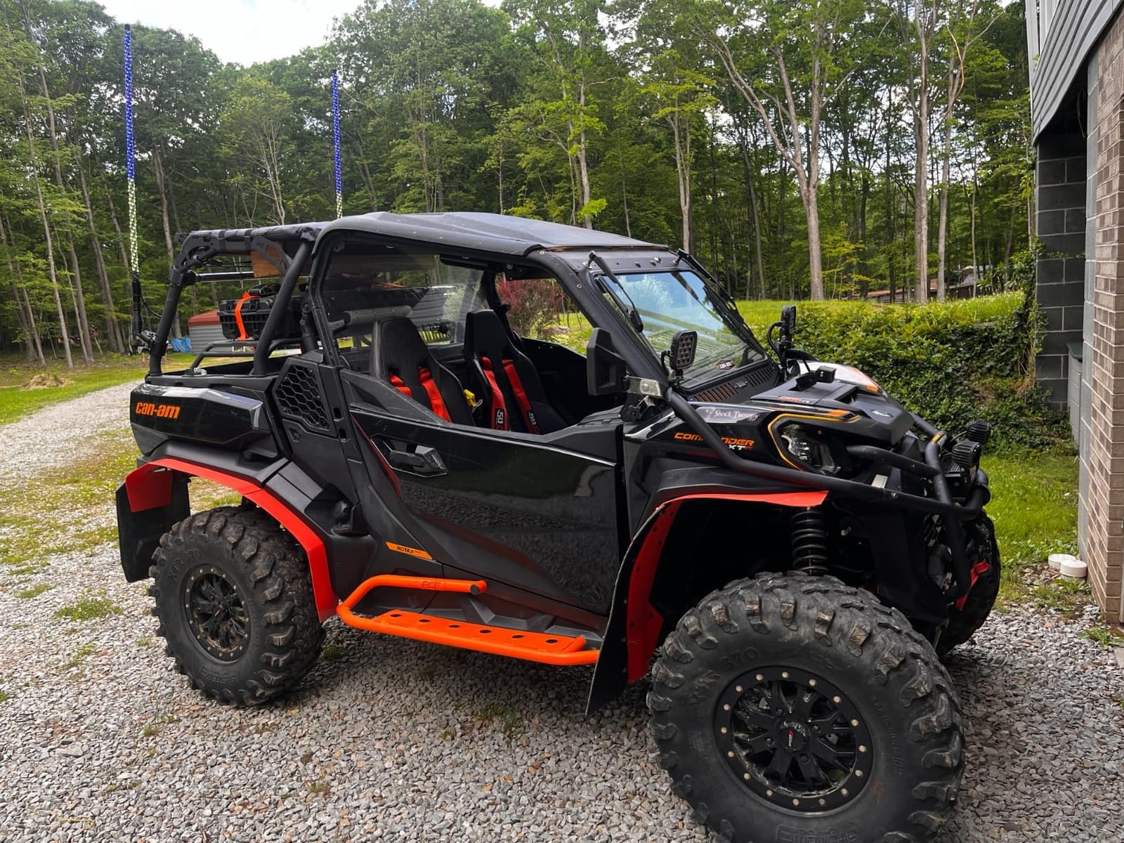 Ehaho 2 Pack 3FT Whip Lights with Spring Base, LED Whip Light with App & Remote Control, Spiral RGB Chasing Lighted Whips with Rocker Switch, Music Whip Light for UTV ATV Polaris RZR Can-Am SXS Truck customer photo 2