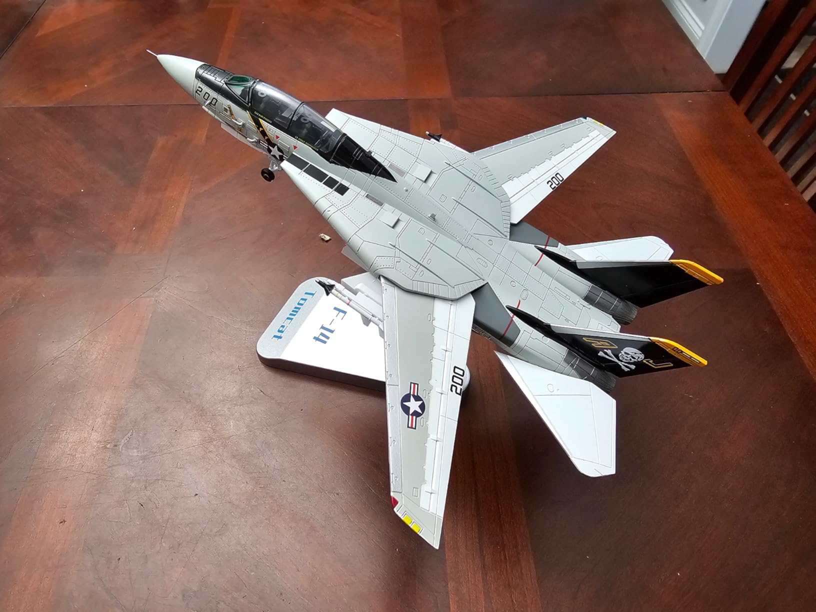 F-14 Tomcat VF-84 Jolly Rogers 1/72 Scale Die-Cast Metal Fighter Jet Model | Pre-Built model with Detachable Missiles and Adjustable Tail Fins Military Enthusiasts Gift customer photo 1
