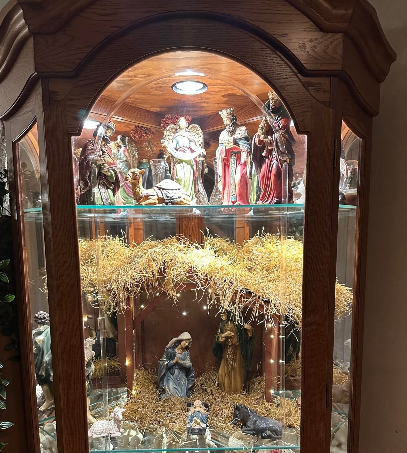 Glitzhome 12Pcs Ivory Resin Nativity Figurines Set, Tabletop Scene, Xmas Collectible, 10