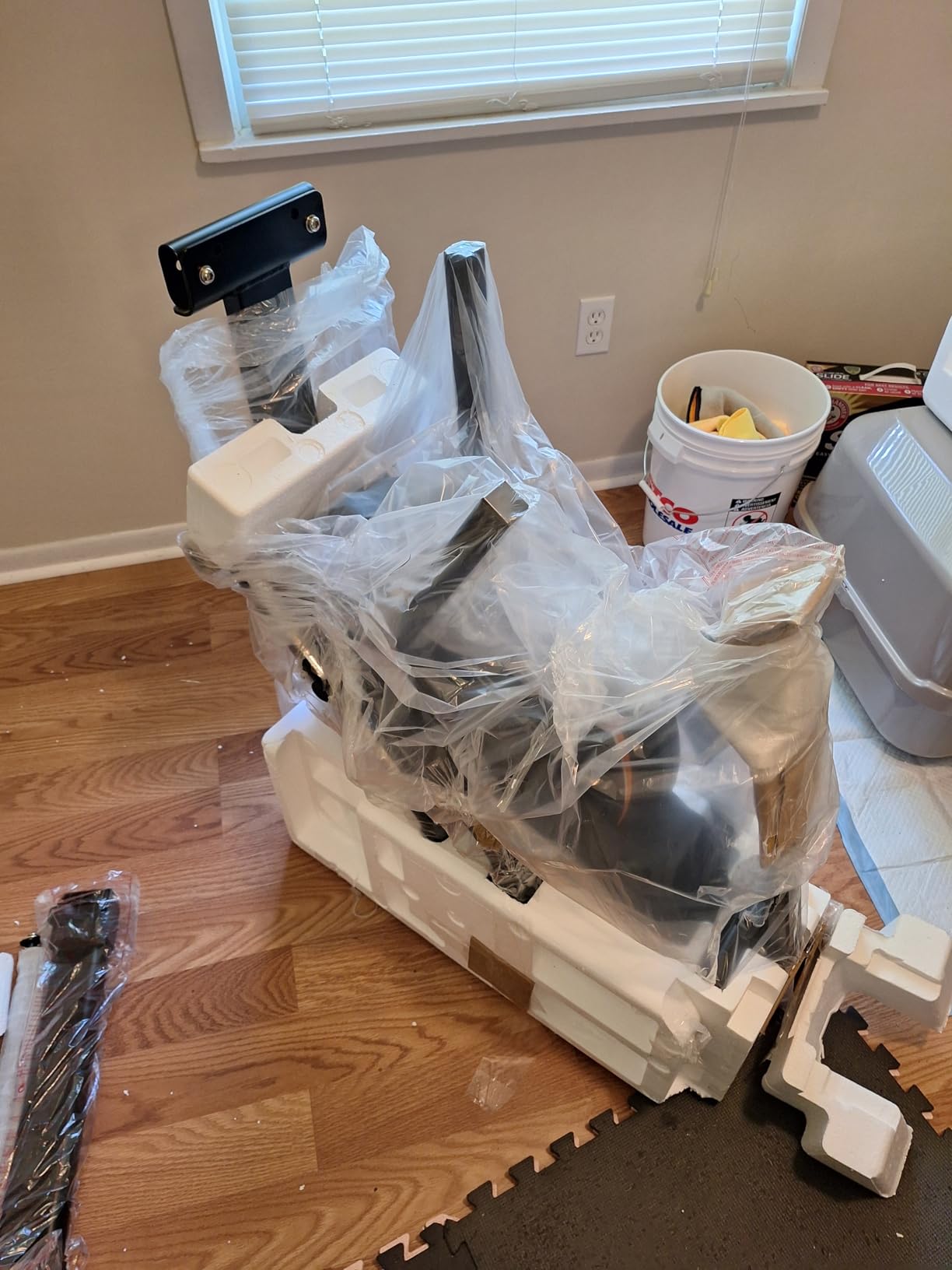 YOSUDA Elliptical Exercise Machine, Compact Elliptical with 12°/45° Incline customer photo 2
