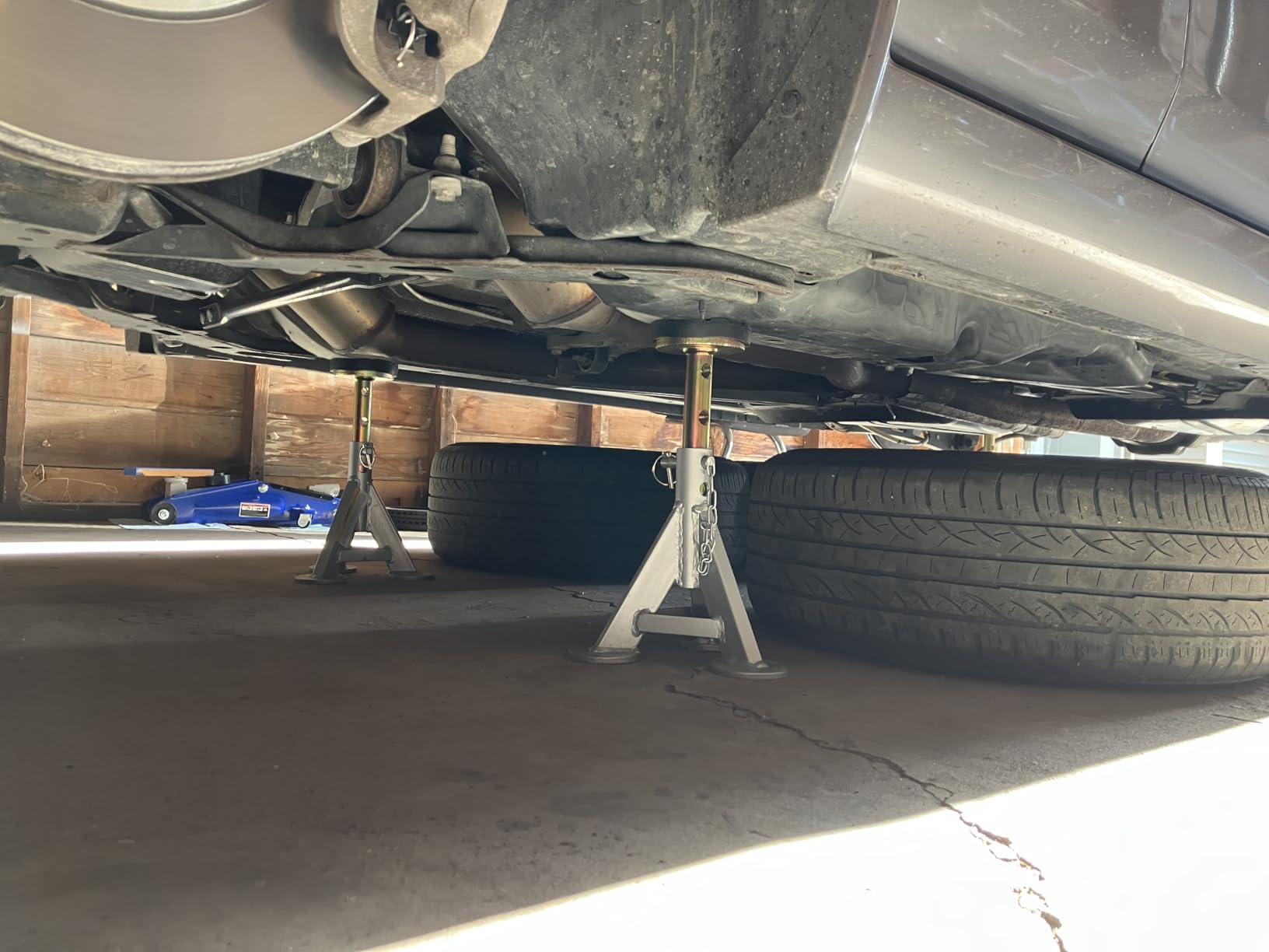 ESCO 3 Ton Performance Shorty Low Profile Jack Stands, 1 Pair customer photo 2