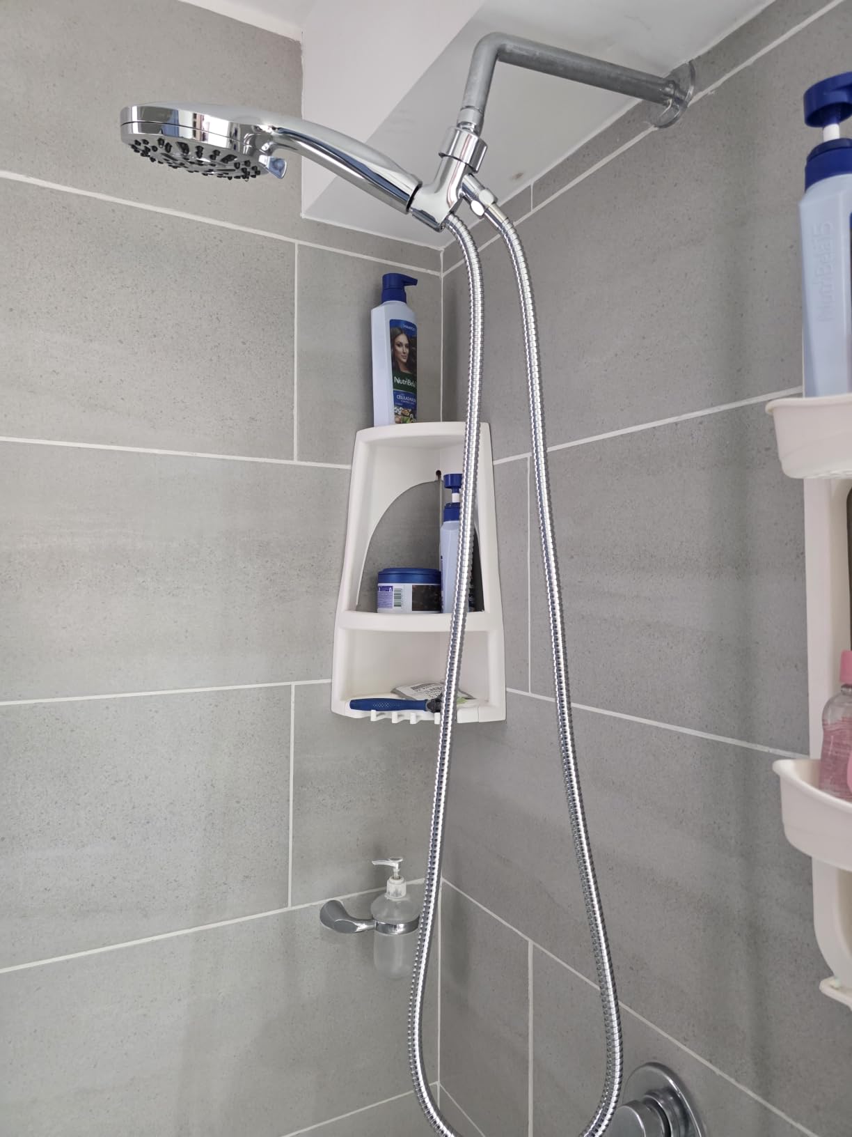 BESAQUO 9 Functions High Pressure Shower Head with Handheld,Built-in Pause Mode & Power Wash,Non-Clogging Nozzles,6ft Hose&Bracket customer photo 1
