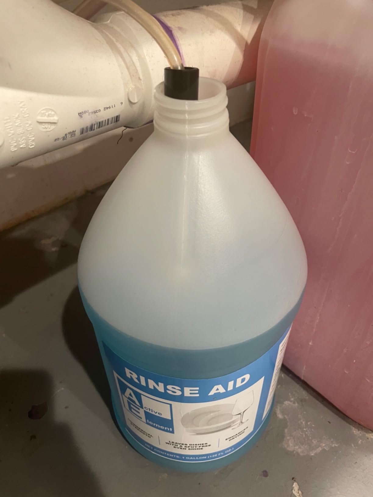 Dishwasher Rinse Aid - 1 Gallon - Extra Strength - Eliminates Water Spots - Streak Free Shine - Enhances Drying - Dishwasher Rinse Aid Liquid customer photo 1
