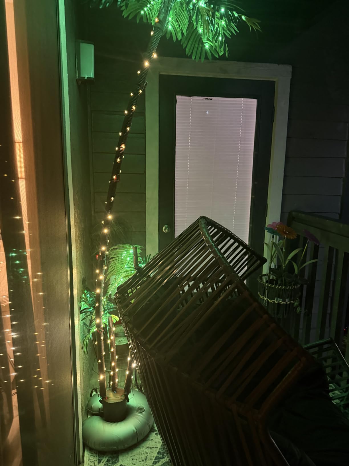 Lighted Palm Tree Bar Outdoor Christmas Light Up Decor for Outside Patio customer photo 1