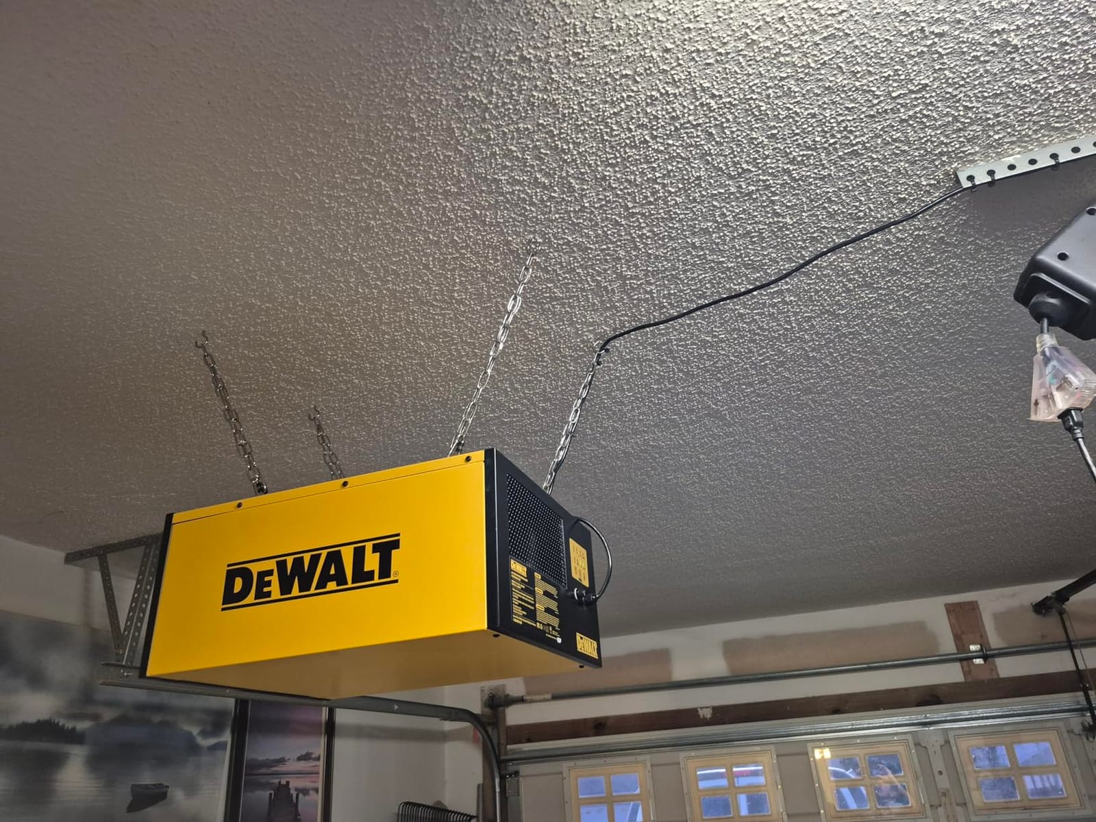 DEWALT Air Filtration System Dust Collector for Woodworking DWXAF101, 3-Speed Hanging Ceiling Dust Collection Systems Remote Control 4 Modes 8H Time Setting 2 Stage Filtration for Garage/Workshop customer photo 2