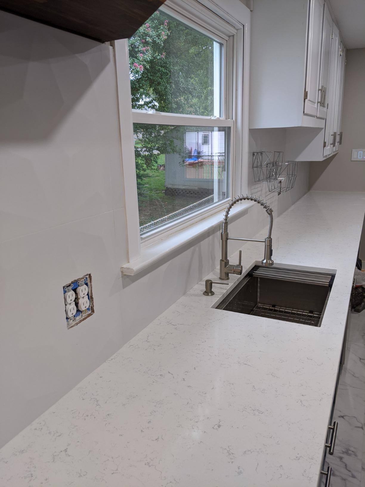 Sarlai 30 Kitchen Sink Stainless Steel Undermount Workstation Sink 30