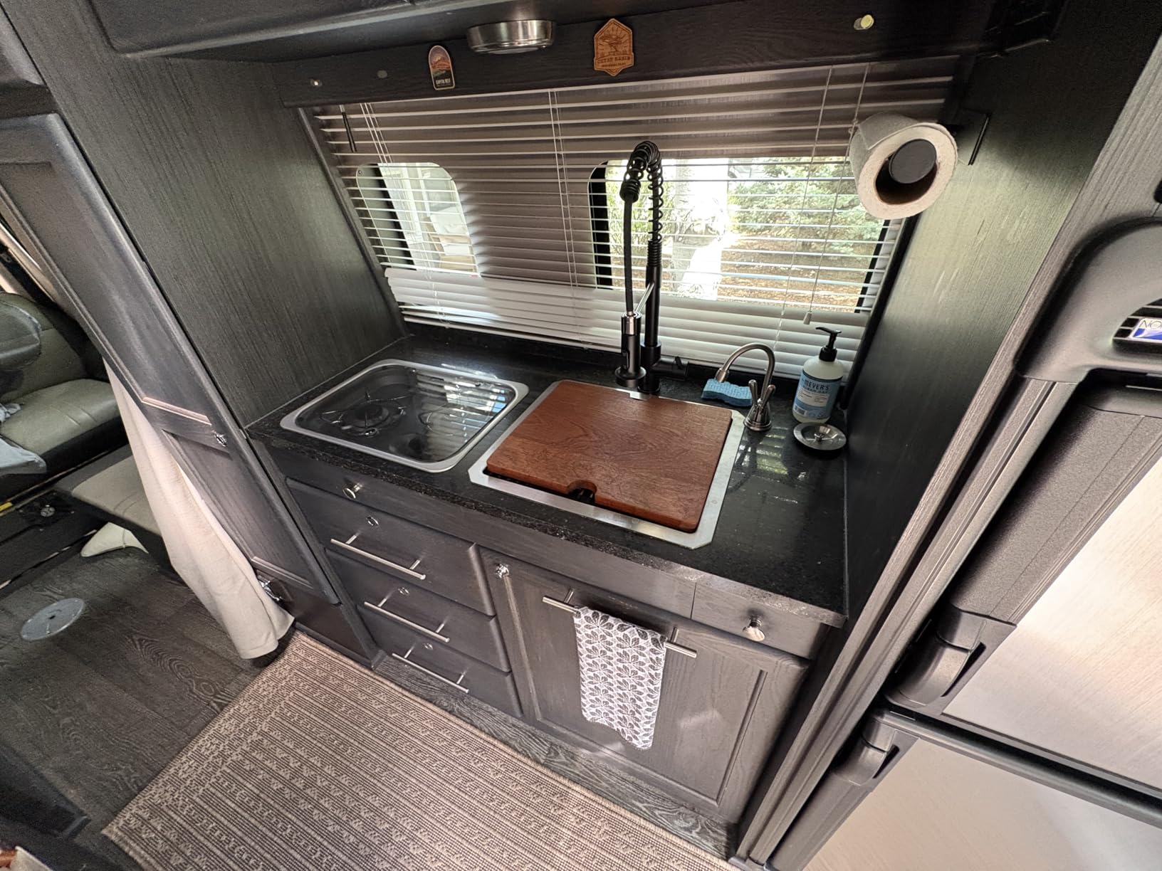 Sarlai 30 Kitchen Sink Stainless Steel Undermount Workstation Sink 30