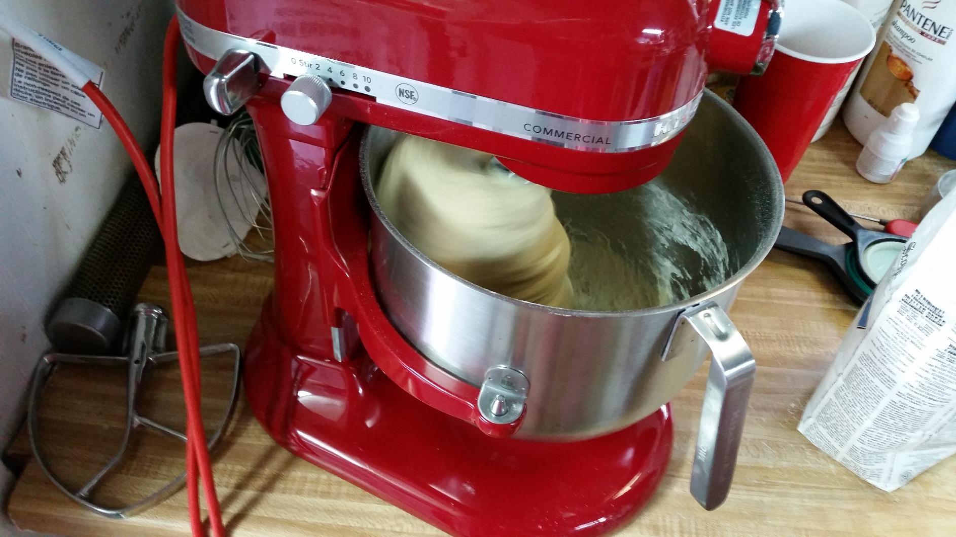 KitchenAid KSM8990CU 8-Quart Commercial Countertop Mixer, 10-Speed, Gear-Driven, Contour Silver customer photo 1