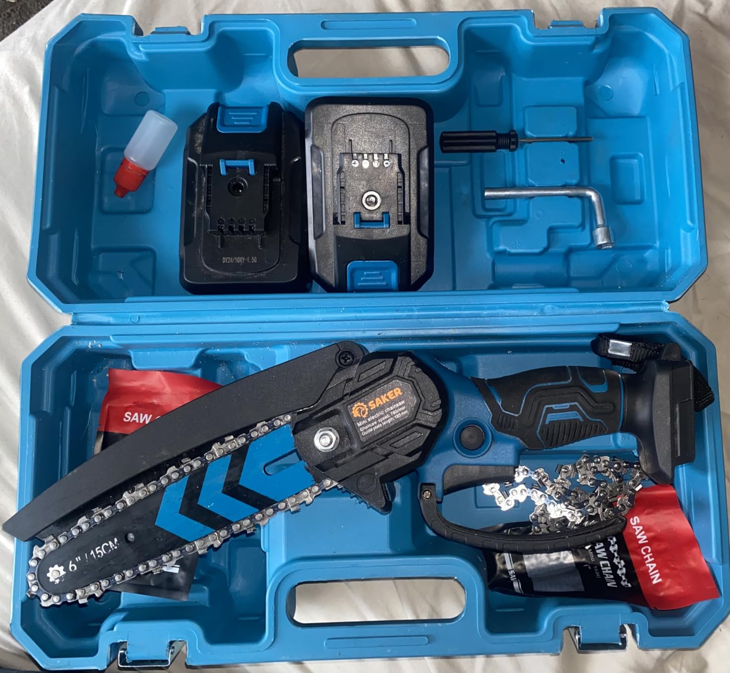 Saker Mini Chainsaw, 6 Inch Electric Chainsaw Cordless with 2 Batteries Blue | Portable Small Handheld Chain saw for Tree Branches, Courtyard, Household and Garden, Gift for Men Husband Women Father customer photo 2