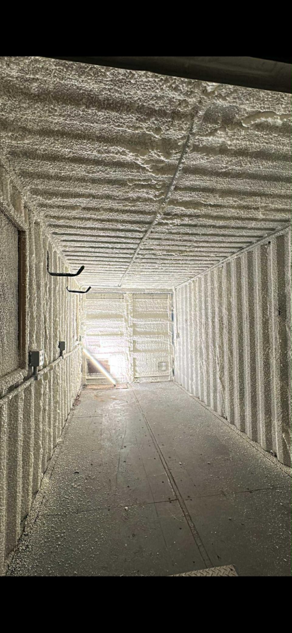 Sprayman Spraycoat Fire Rated Spray Foam Insulation Kit 240 Sq.Ft - High R-Value (11.32 / 2in) Closed Cell Heat & Noise Insulation for Wall & Attic - Gun, Cleaner & Safety Gear - 27.1 oz, 12 Pack customer photo 2