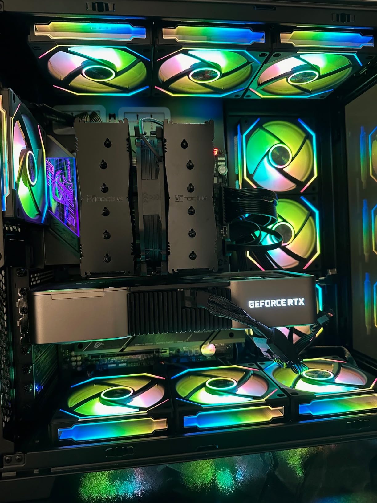 AMD Ryzen 9 7950X3D 16-Core, 32-Thread Desktop Processor customer photo 2