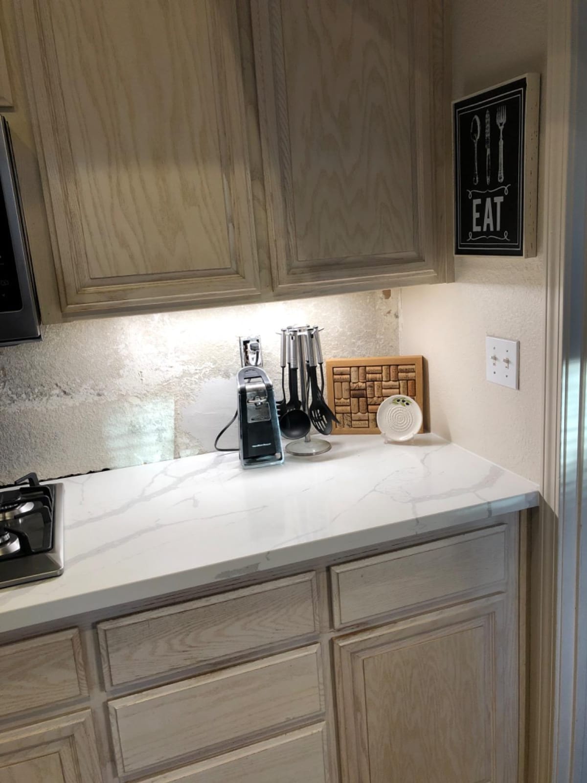 GETINLIGHT 12-Inch Hardwired Only LED Under Cabinet Light, 3-CCT Selectable customer photo 2