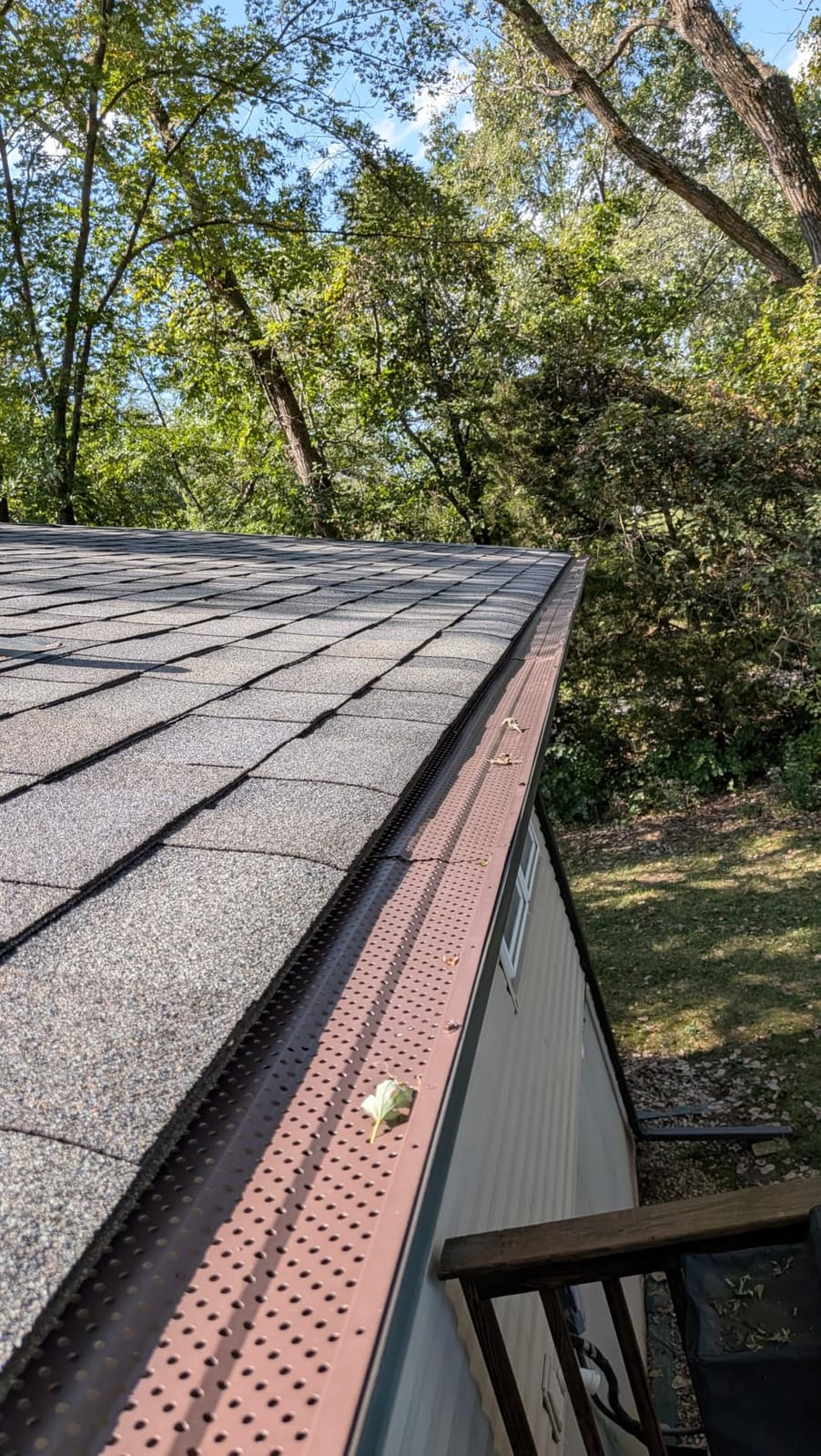 Standard Gutter Guards, 5 Inch, 28 FT, Aluminum, Royal Brown customer photo 1