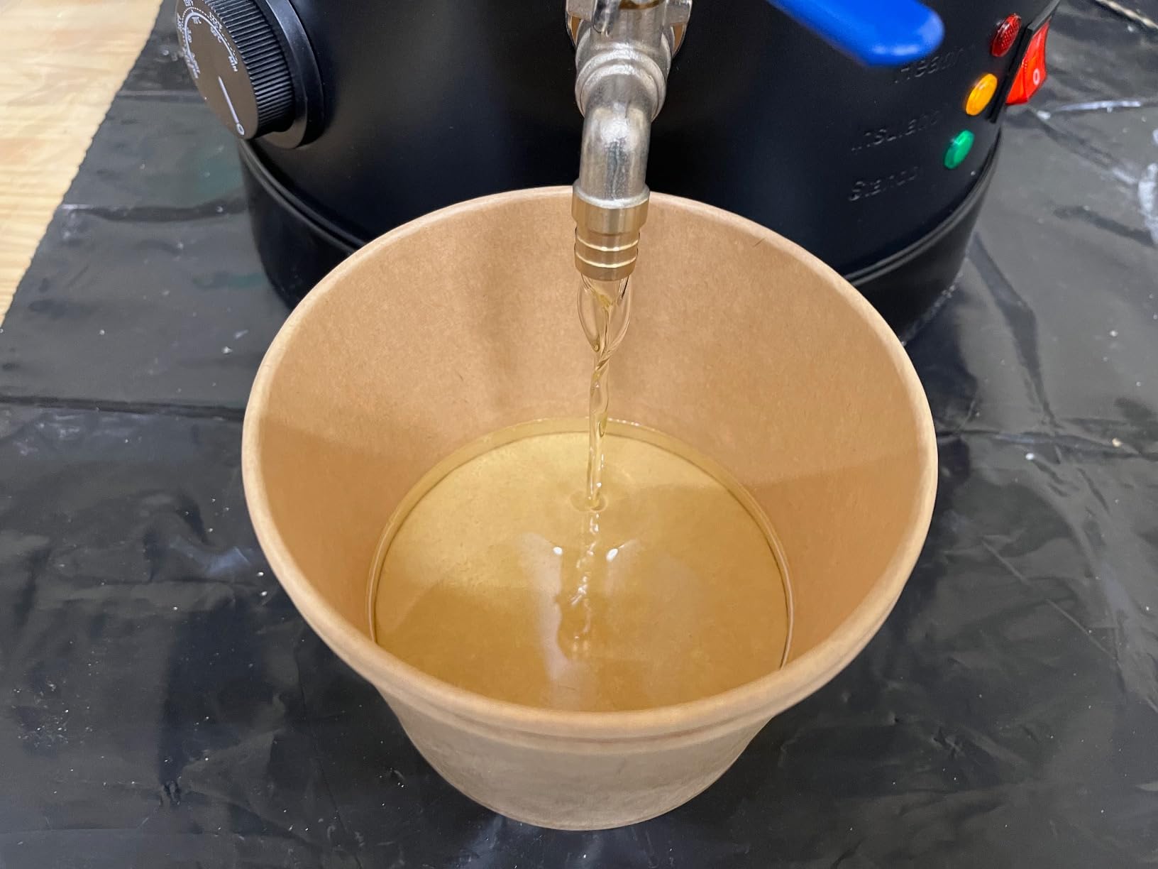 TOAUTO Commercial Wax Melter for Candle Making 15Qts Large Electric Wax Melting Pot for Candle Making Business with Temperature Control & Quick Pour Spout 110V / 1100W customer photo 2