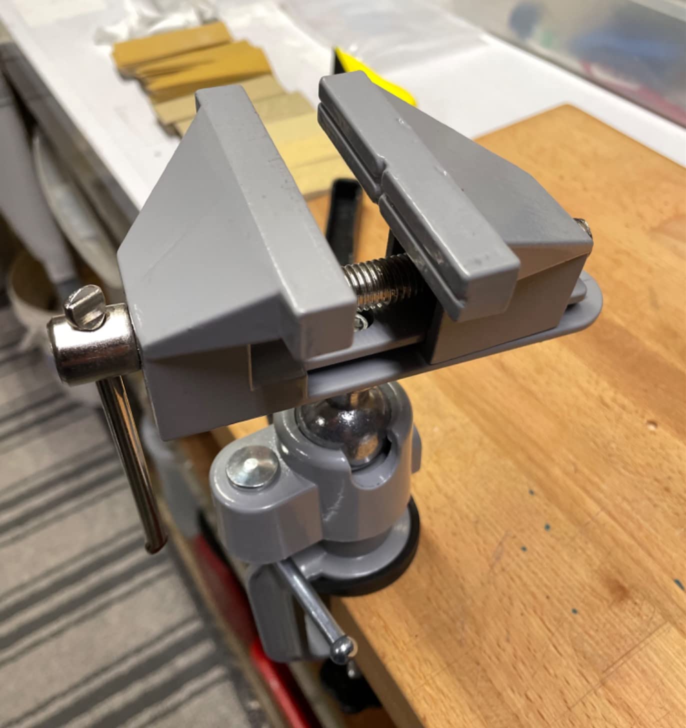 Table Vise,2 in 1 Universal Rotate 360° Work Clamp-On Vise,Table Vice with Electric Drill/Grinder Holder for Woodworking, Drilling, Sawing, Jewelry Making,Metal Working and DIY (3'') customer photo 2