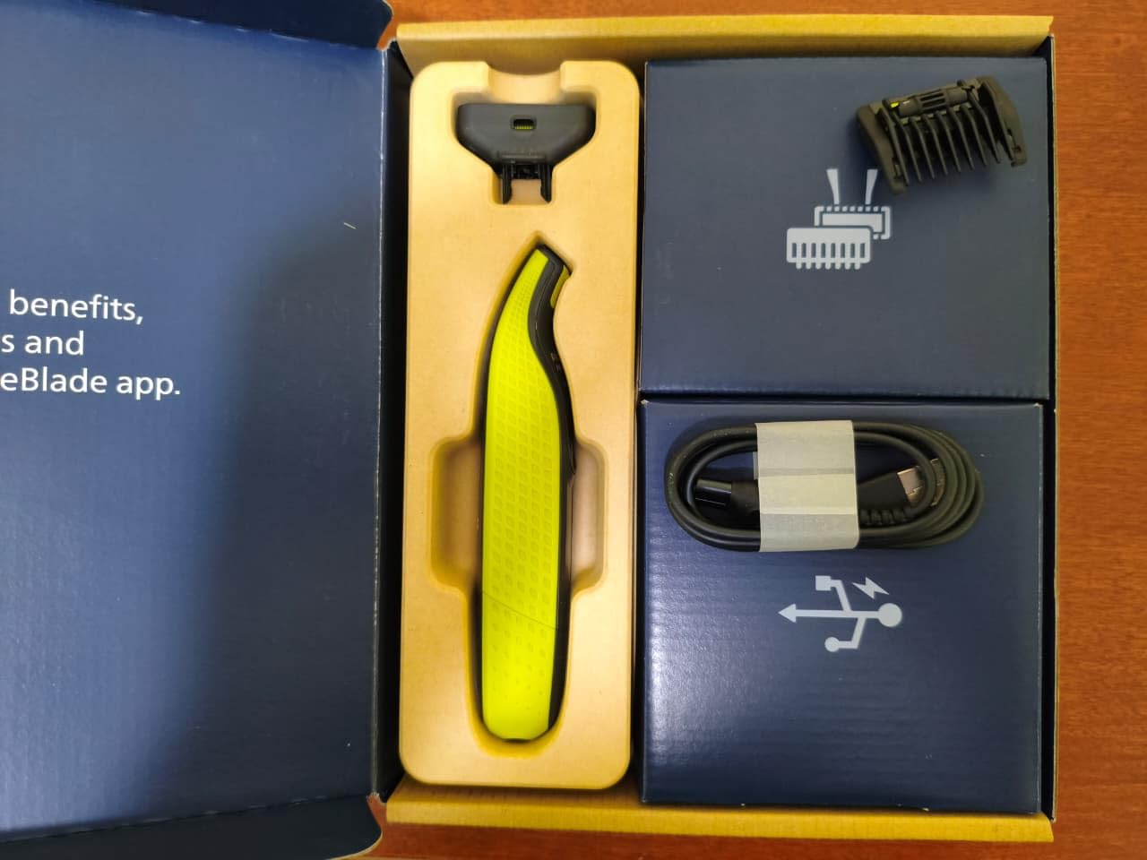 Norelco Philips OneBlade 360 Hybrid Face Trimmer and Shaver, 5 Length Comb | 360 Blade Technology, 5-length Comb, 100% Showerproof, Stainless Steel Blade Lasts up to 4 months, 45-Min Runtime, QP2724/90 customer photo 1