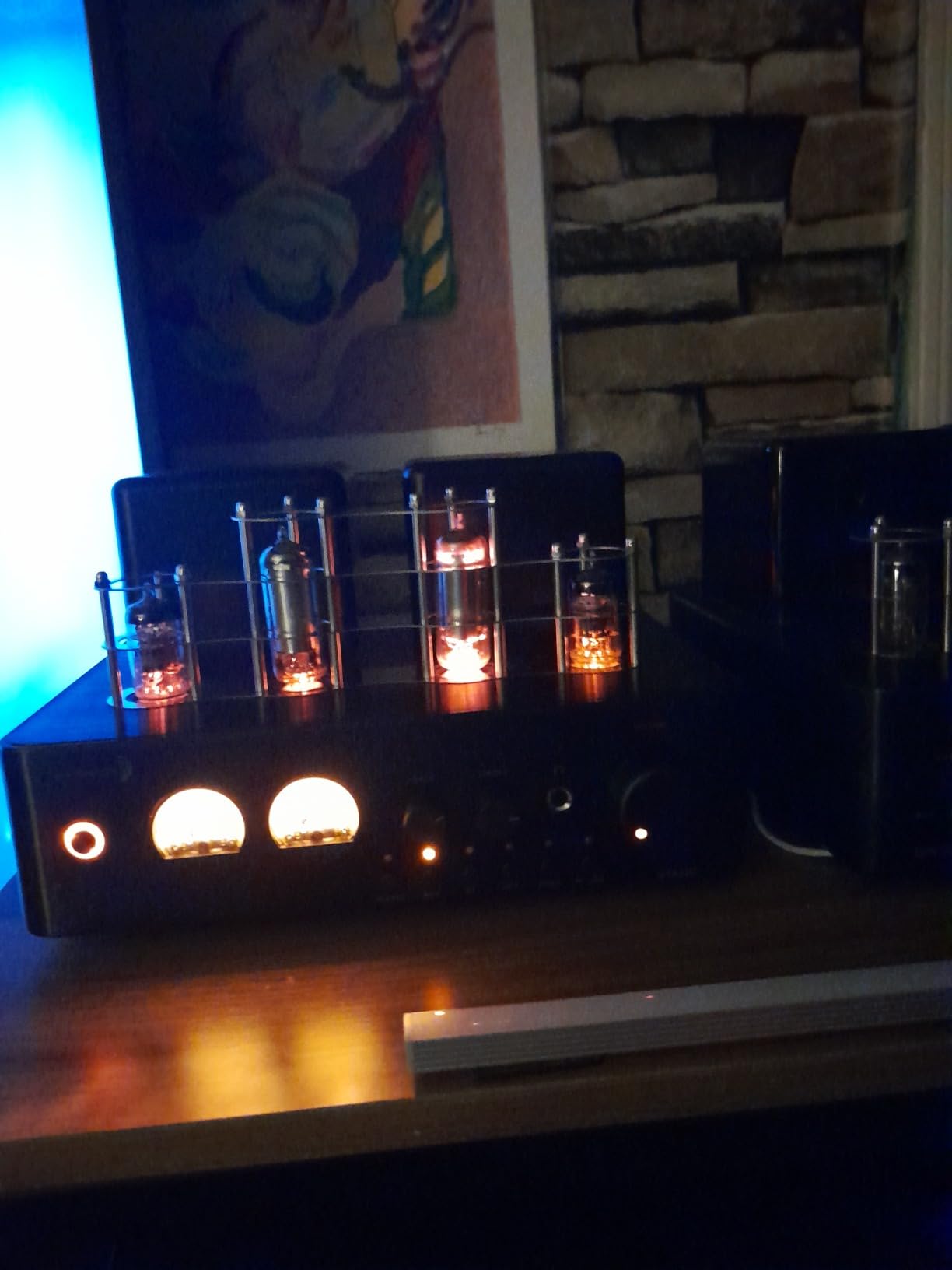 Dayton Audio HTA100 Integrated Stereo Hybrid Tube Amplifier 100 Watts customer photo 1