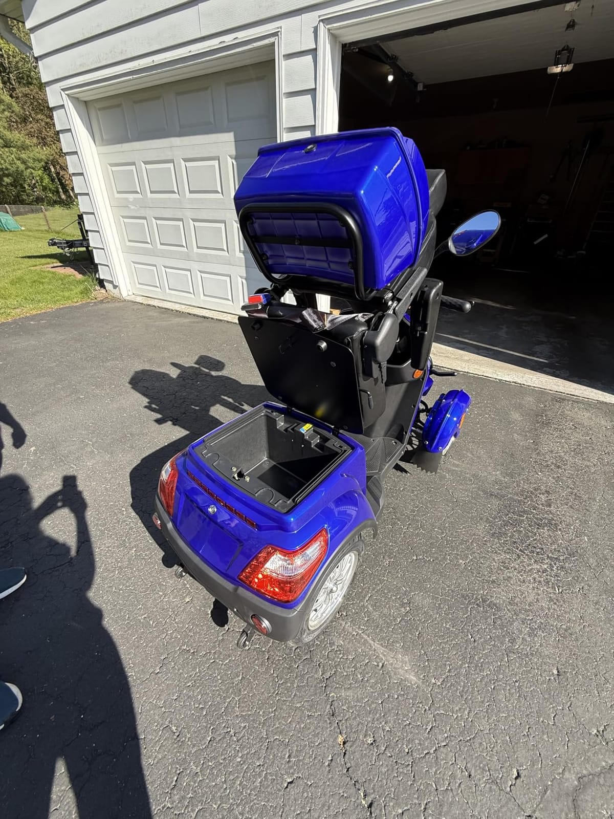Mobility Scooters for Seniors & Adults 500lbs Capacity - 800W All Terrain Electric Powered Mobility Cart - Heavy Duty Mobility Scooter for Elderly w/Charger Remote Keys (Blue) customer photo 1