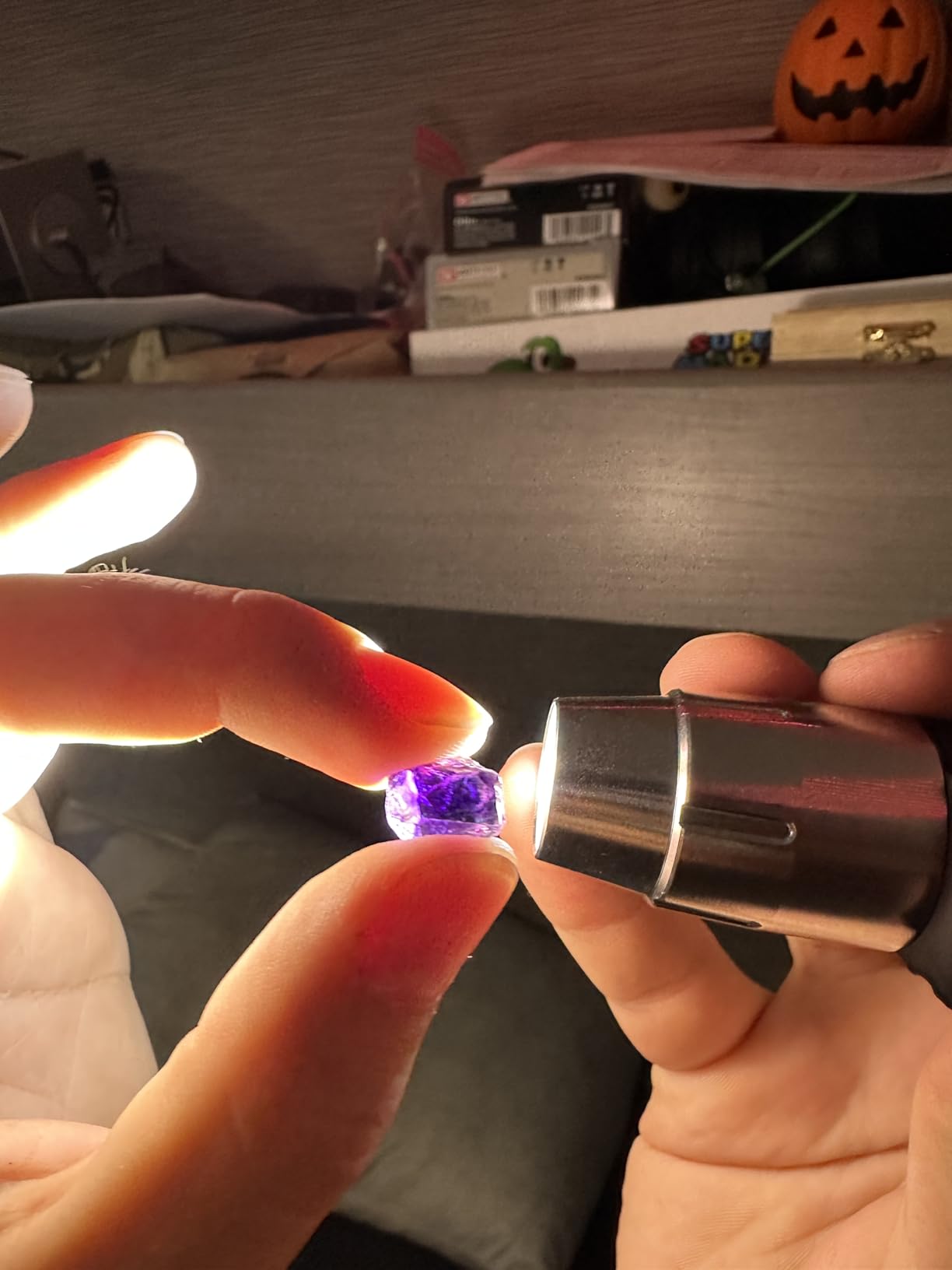 Six LEDs Rechargeable Gemstone Flashlight Jade Appraisal Light, Super Bright Jewelry Diamond Detector Lamp. customer photo 2