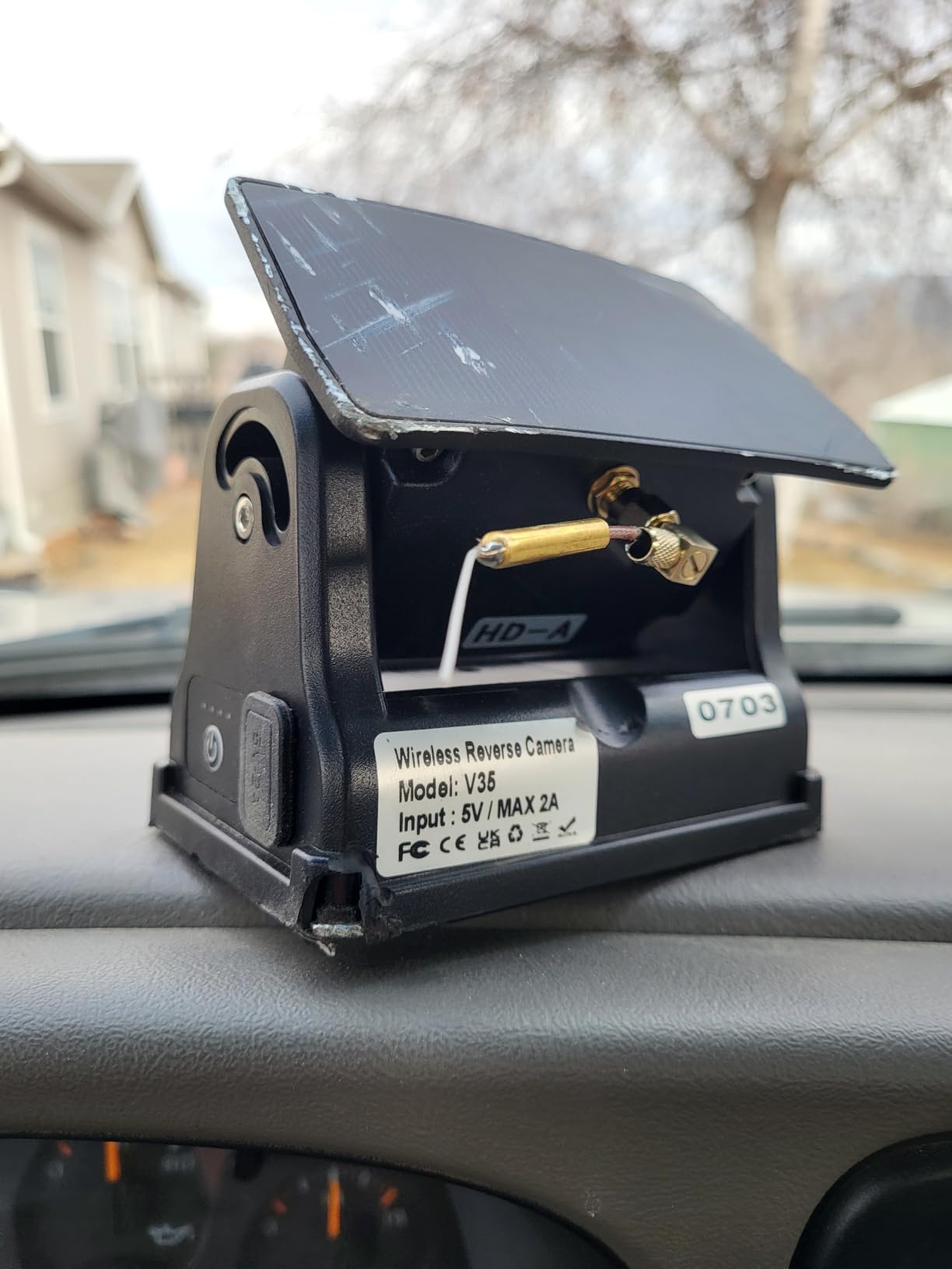 Wireless Backup Camera Solar Magnetic: Portable Cordless Scratch-Proof Truck Trailer Hitch Rear View Camera HD 1080P No Wiring No Drilling Rechargeable 5'' Monitor Kit for Car RV Camper - DoHonest R50 customer photo 2