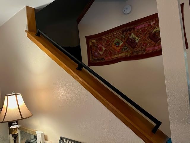 Industrial Stair Railing Metal Hand Rails for Indoor & Outdoor Steps Wall Mount Hand Rails for Indoor Stairs 1.25