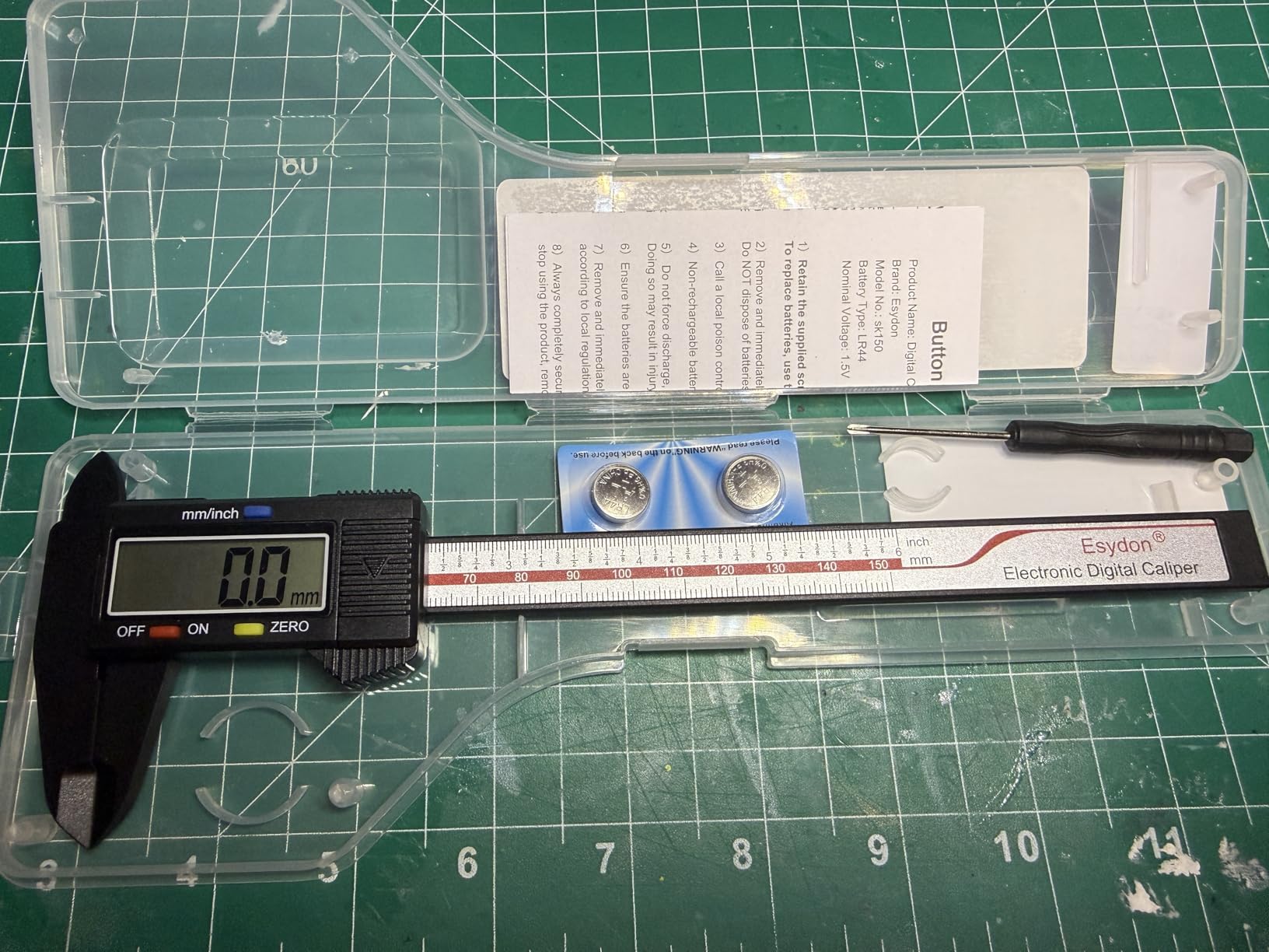 Digital Caliper, Esydon Upgraded Calipers 6 inch, Measuring Tool, Electronic Ruler, with Large LCD Screen, Auto-Off Feature, Inch and Millimeter Conversion, Plastic Case, Perfect for Household, DIY customer photo 1