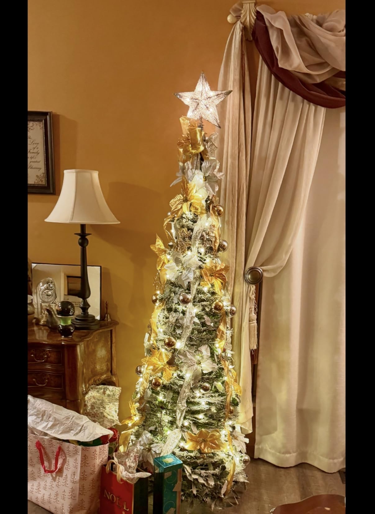 VINGLI 6ft Pop up Artificial Christmas Pine Tree with 150 Warm White Lights, Xmas Tree Holiday Party Decorations with Sturdy Metal Stand (Gold&Silver) customer photo 1