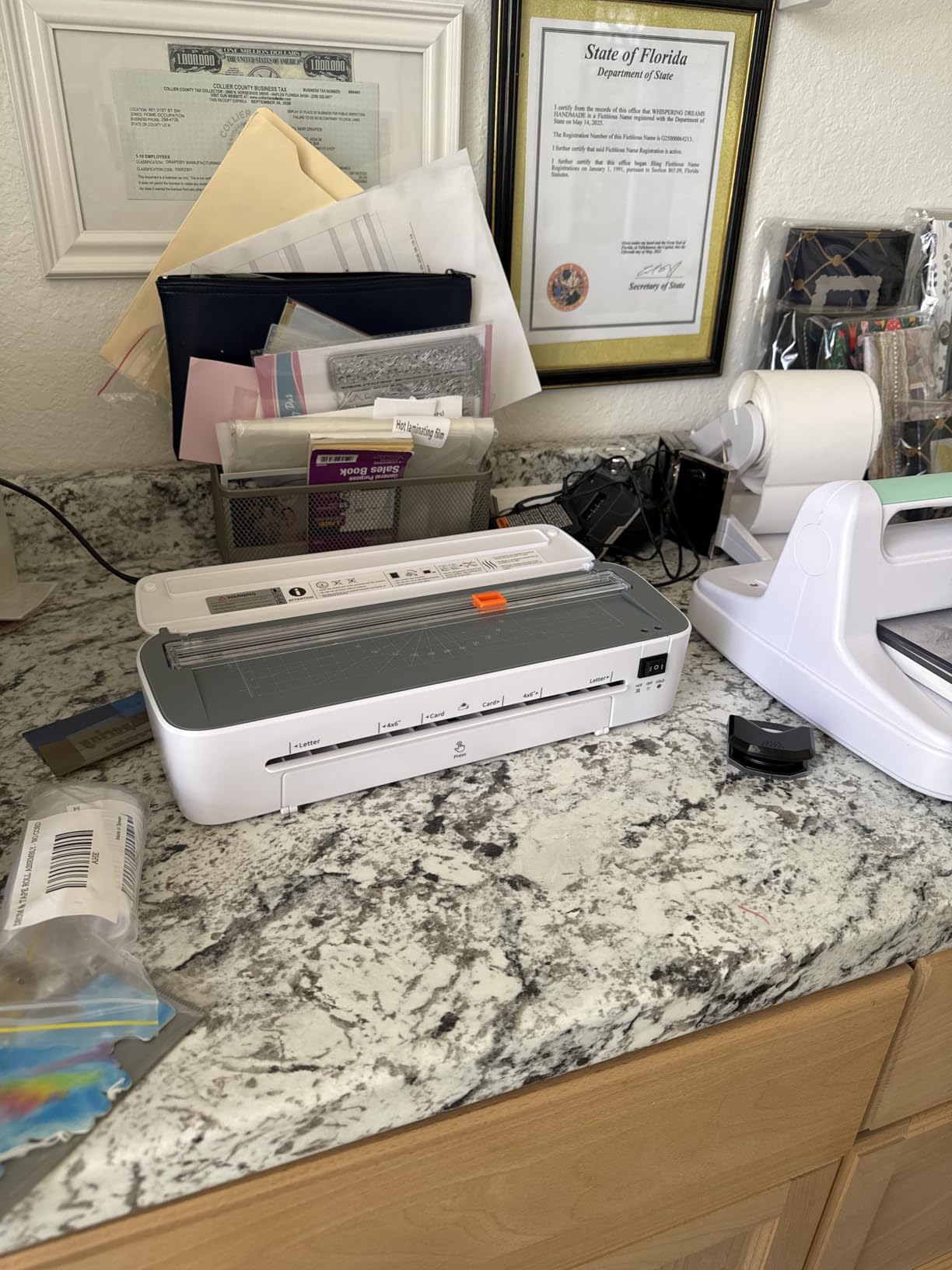 Laminator Machine, 11 in 1 Laminating Never Jam Technology with 36 Laminating Sheets, 9 Inch Thermal Laminator A4 Laminating Machine Hot & Cold with Paper Trimmer for Home Office School customer photo 2