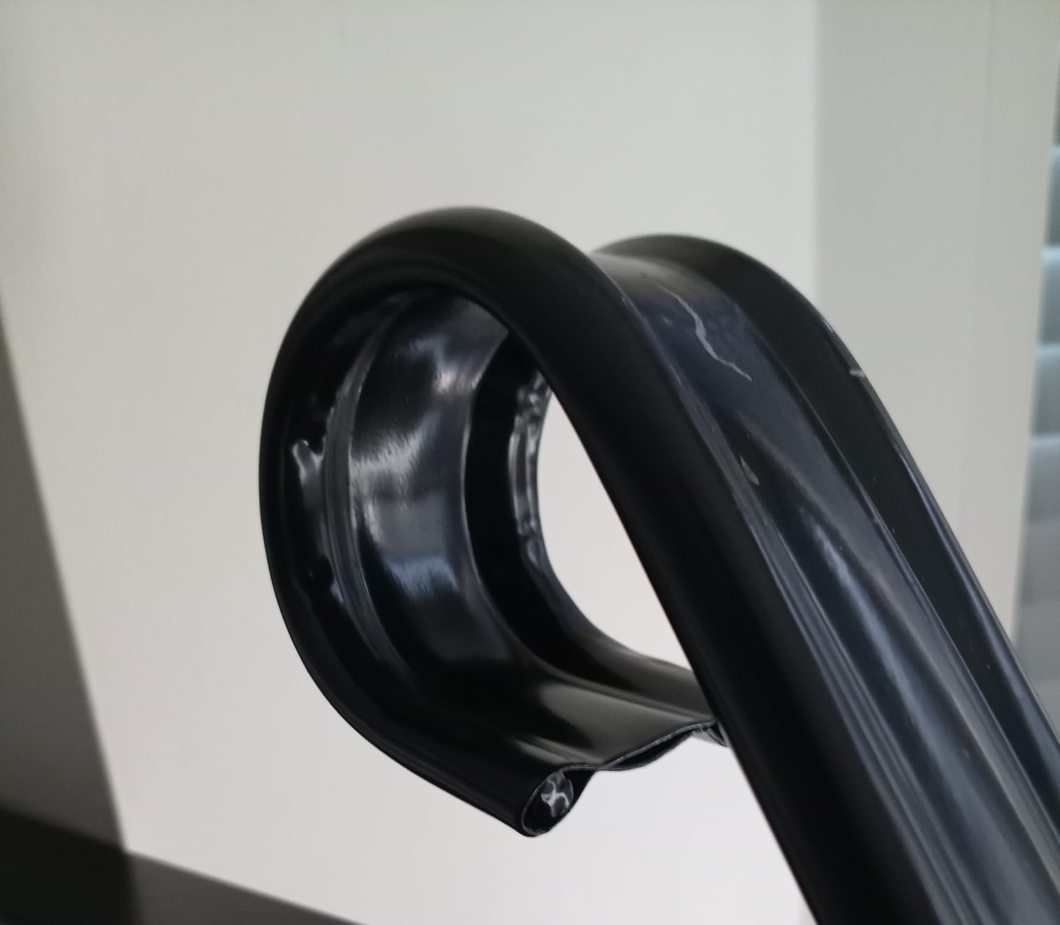 Outvita Handrails for Outdoor Steps, Black Wrought Iron Handrail Fits 4 or 5 Steps, Transitional Handrail with Installation Kit, Stair Railing for Concrete Steps or Wooden Stairs customer photo 2