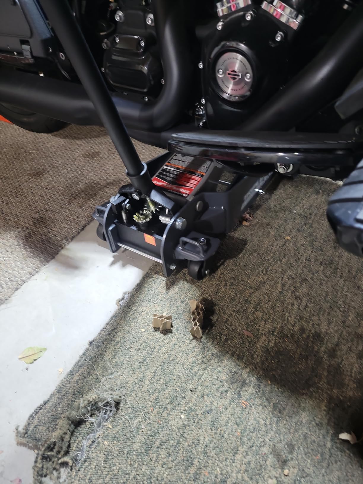 Powerbuilt Big Wheel Triple Lift Garage Jack, 3000 Pound Off Road Lift, Truck, Car, Motorcycle 1.5 Ton Capacity, 620613ECE customer photo 2