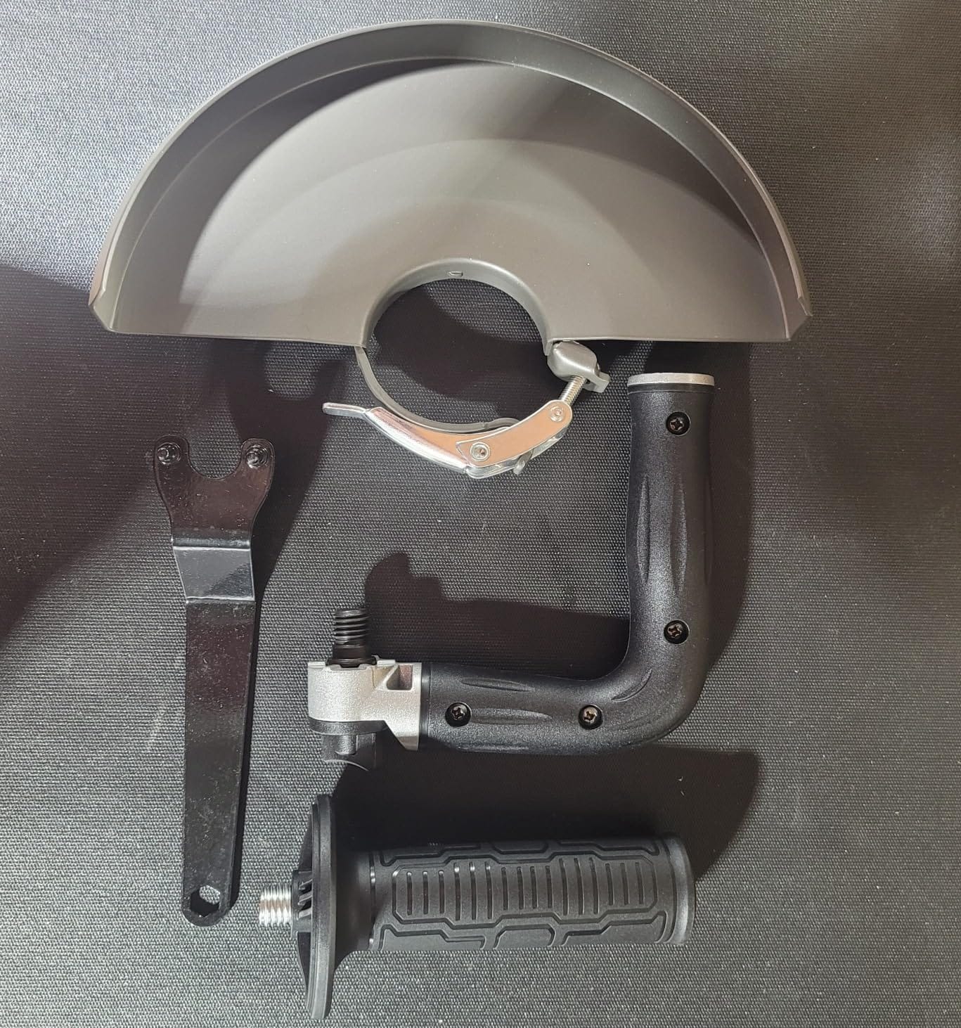 KSEIBI 711985 Concrete Grinder 7 Inch - Angle Grinder Kit with Dust Extraction Shroud customer photo 2