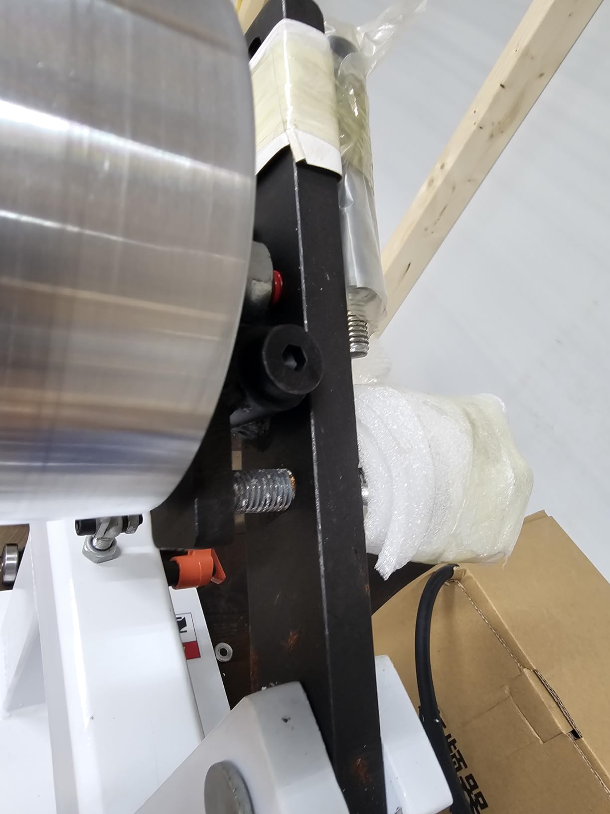 VEVOR 1500W 2HP Belt Sander Grinder, 2