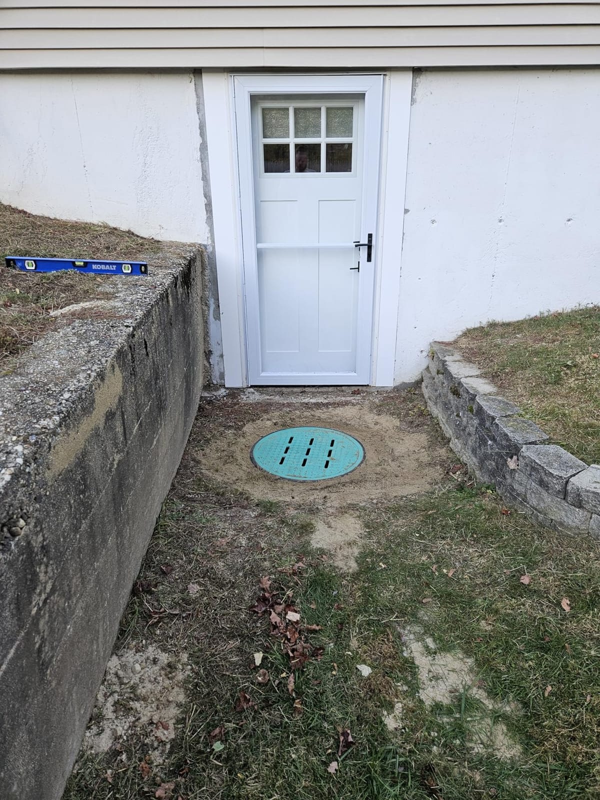 A15 18x18x15in. Catch Basin with Fiber Glass Grate customer photo 1