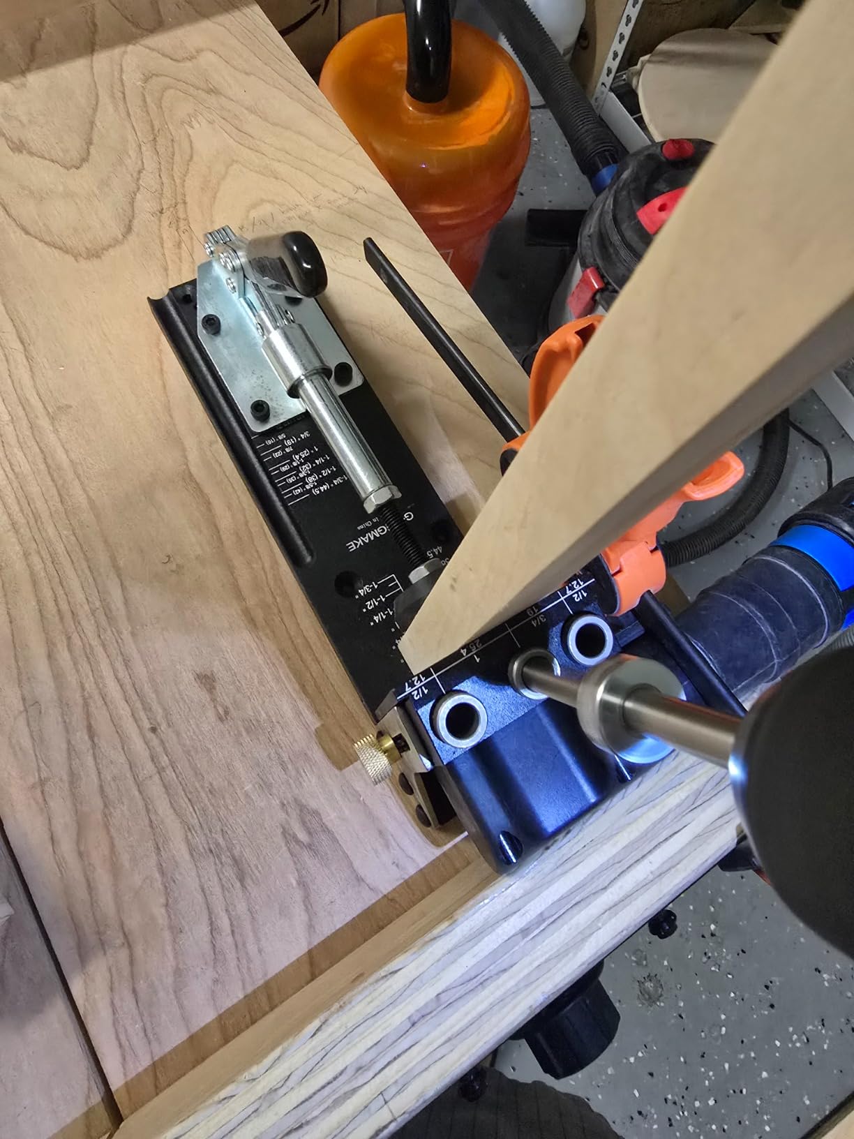 GOINGMAKE All Metal Pocket Hole Jig Kit with Quick Clamp and Dust Collection Easy Use 3 Holes Pocket Hole Screw Jig System 3/8 Inch Accurate Adjustable Drill Guide with Accessories Woodworking Tool customer photo 2