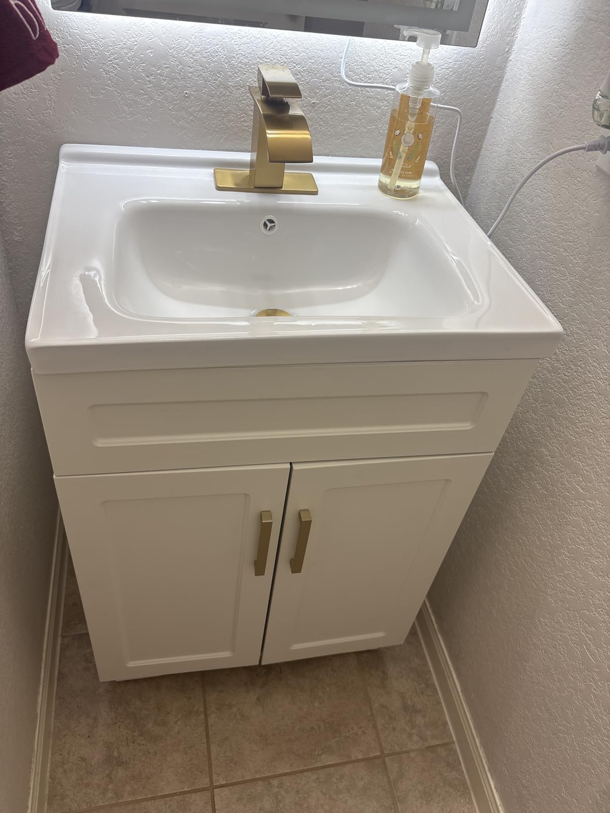 OLD CAPTAIN Bathroom Vanity with Ceramic Sink, 30