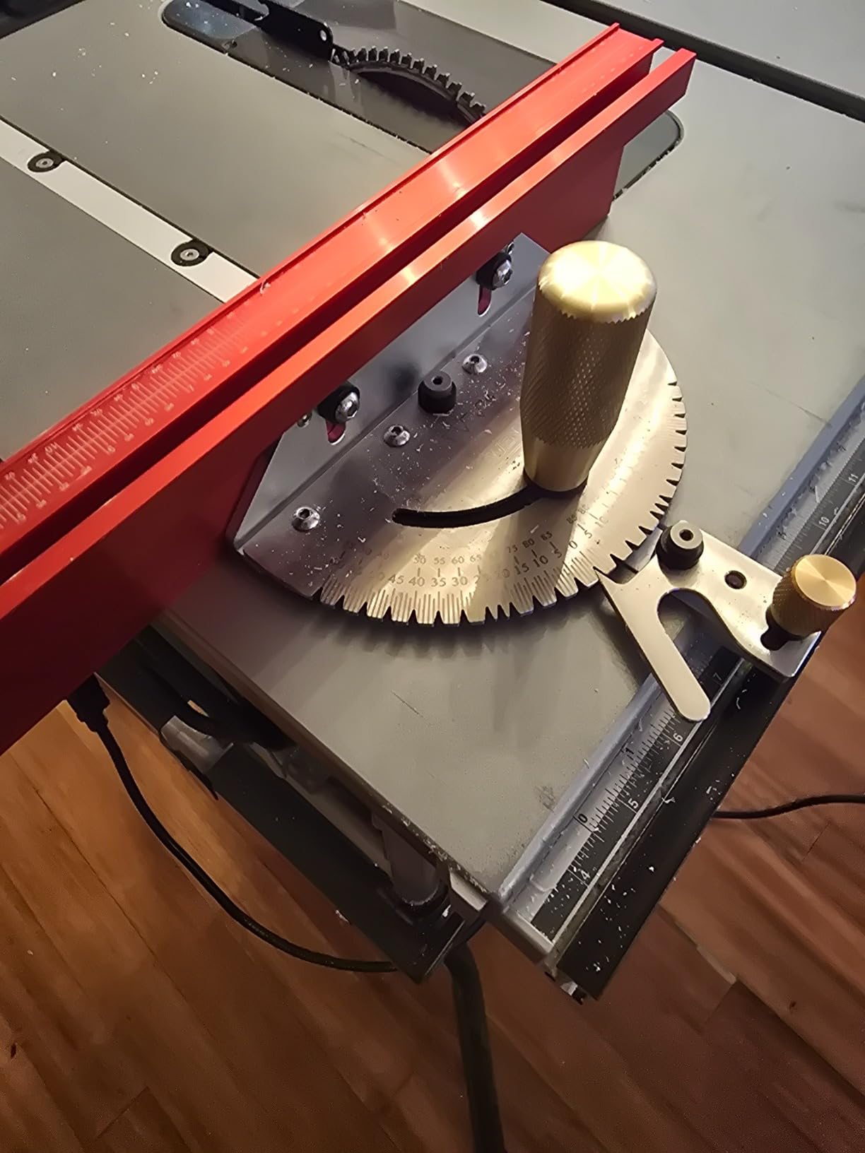 WEN Steel and Brass Premium Miter Gauge, 27 Angle Stops for Table Saws, Router Tables, Band Saws, and Woodworking Tools (WA1401) customer photo 1