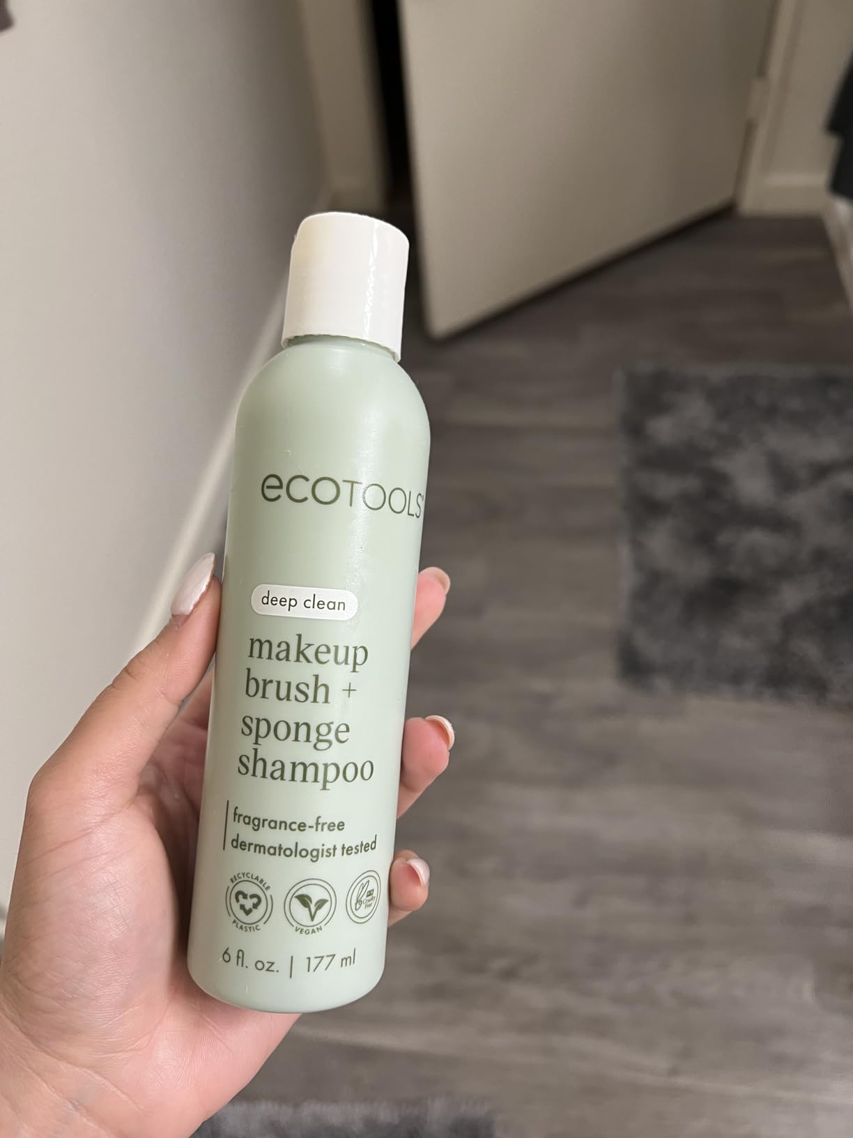EcoTools XL Makeup Brush Cleanser, Sponge Shampoo, Fragrance-Free, 16 Fl Oz customer photo 1